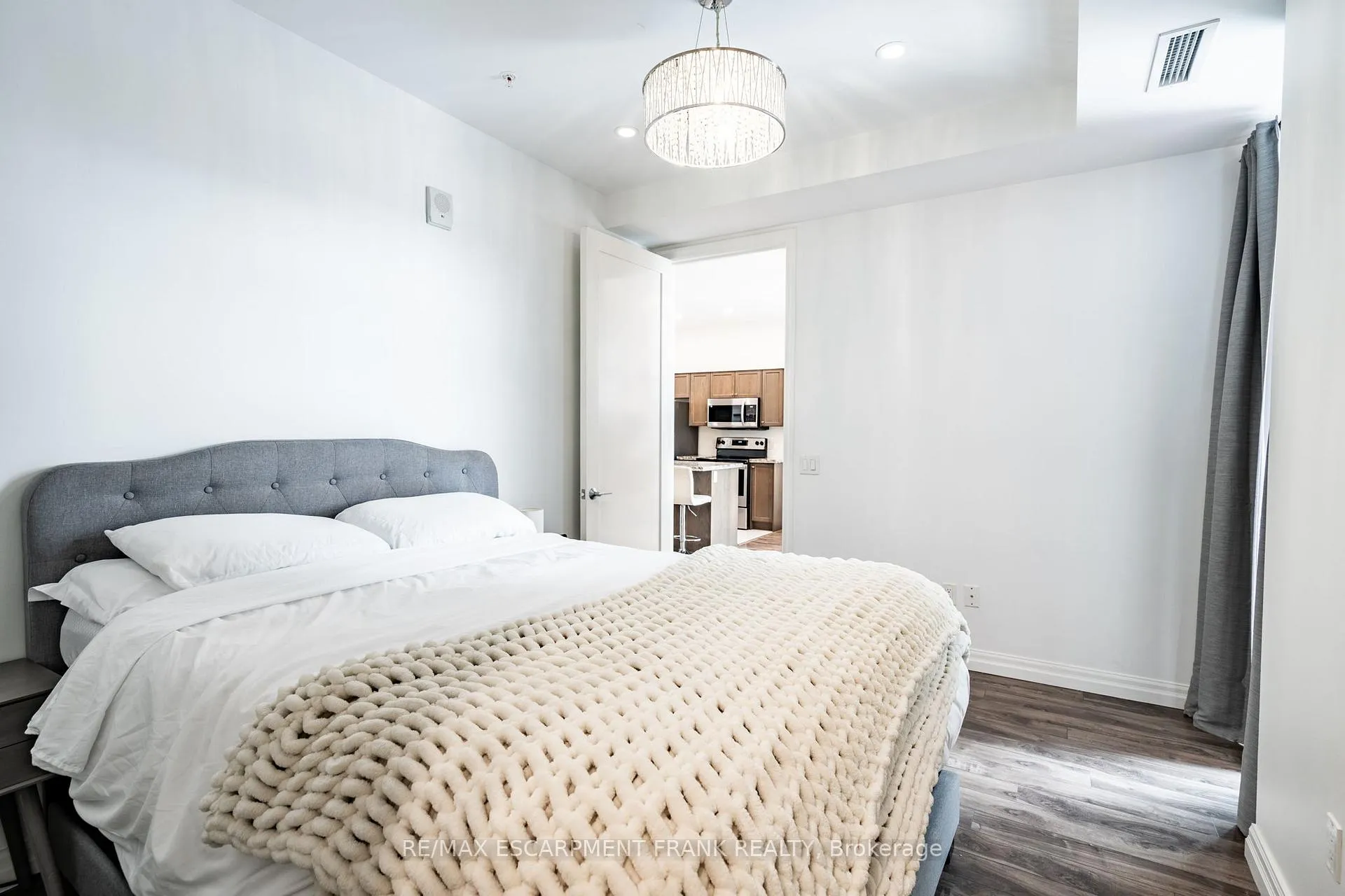 Photo 35 of Unit 1012, 112 King Street E, Hamilton, Beasley — HOMEH