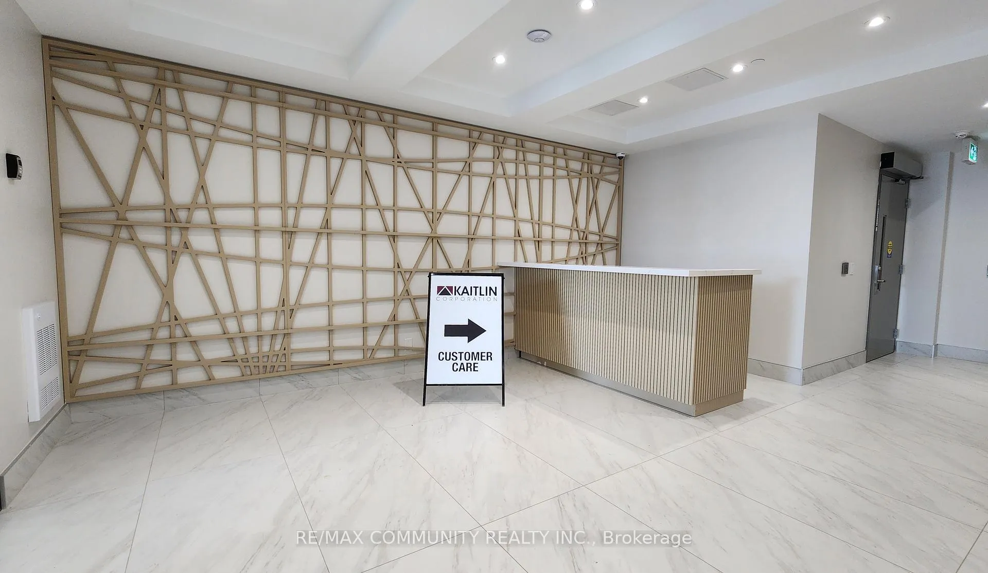 Photo 2 of Unit 704, 55 Clarington Boulevard, Clarington, Bowmanville — HOMEH