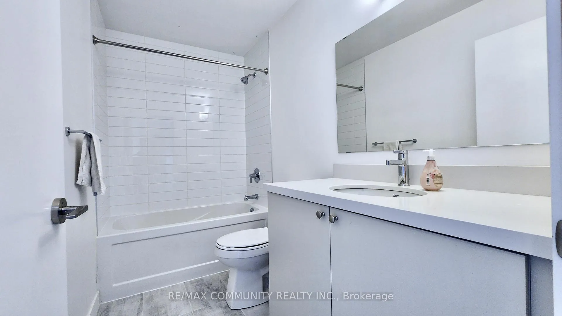 Photo 11 of Unit 704, 55 Clarington Boulevard, Clarington, Bowmanville — HOMEH