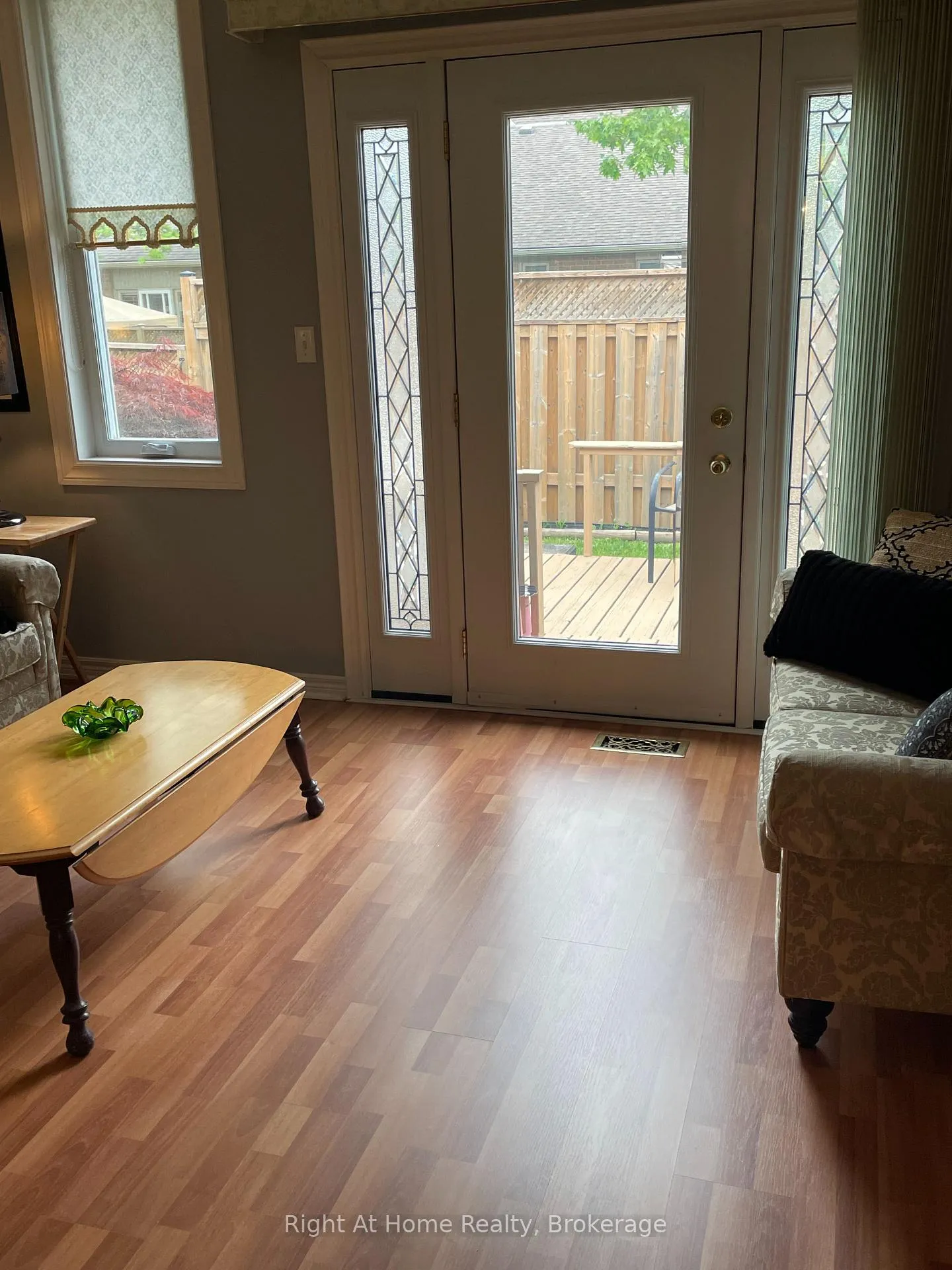 Photo 35 of 84 Greentrail Drive W, Hamilton, Mount Hope — HOMEH