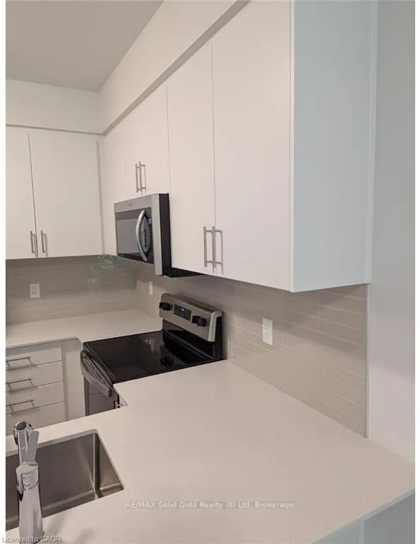 Photo 3 of Unit 203, 1100 Lackner Place, Kitchener — HOMEH