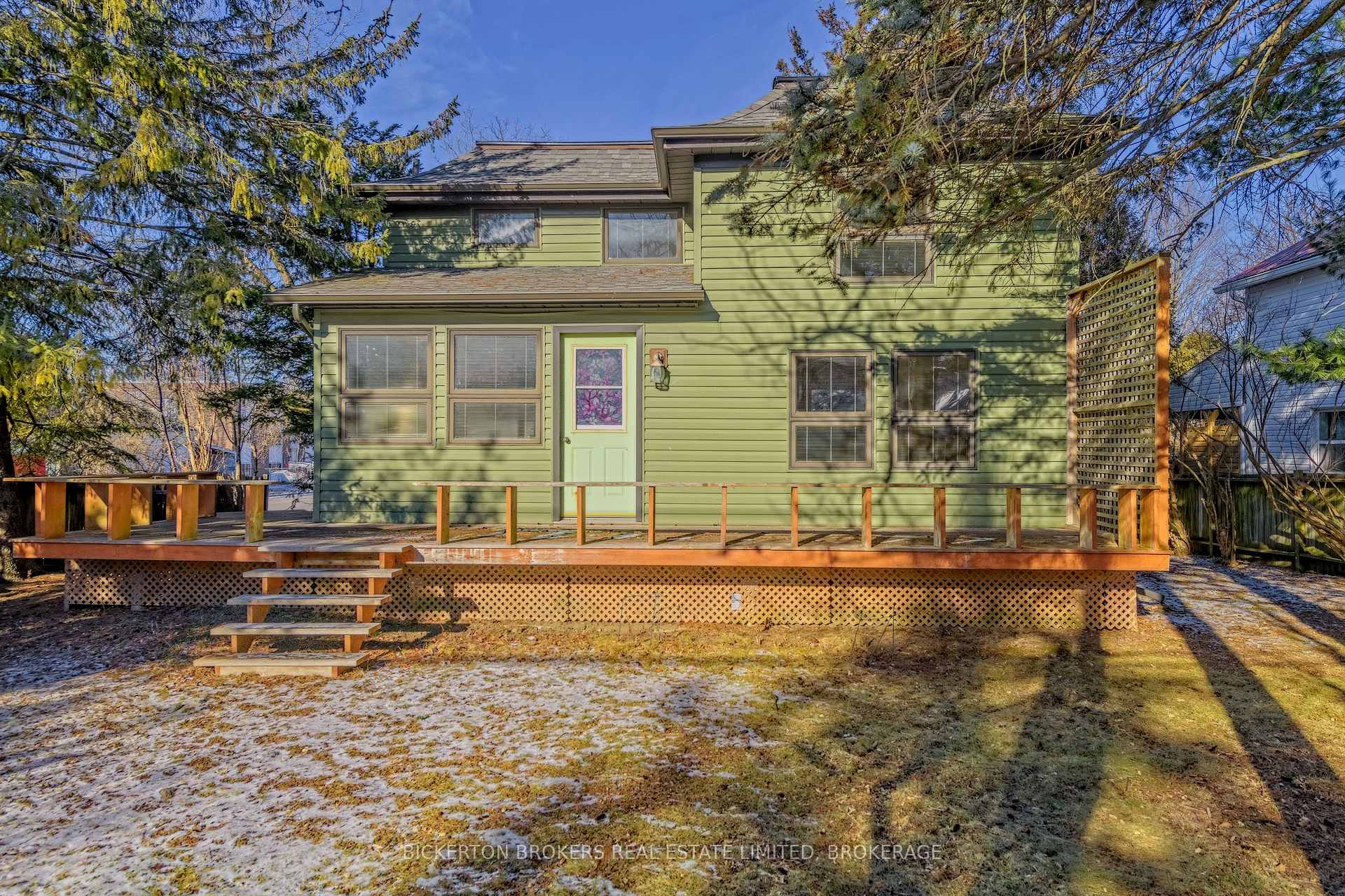 Photo 2 of 160 Georgiana Street, Gananoque — HOMEH