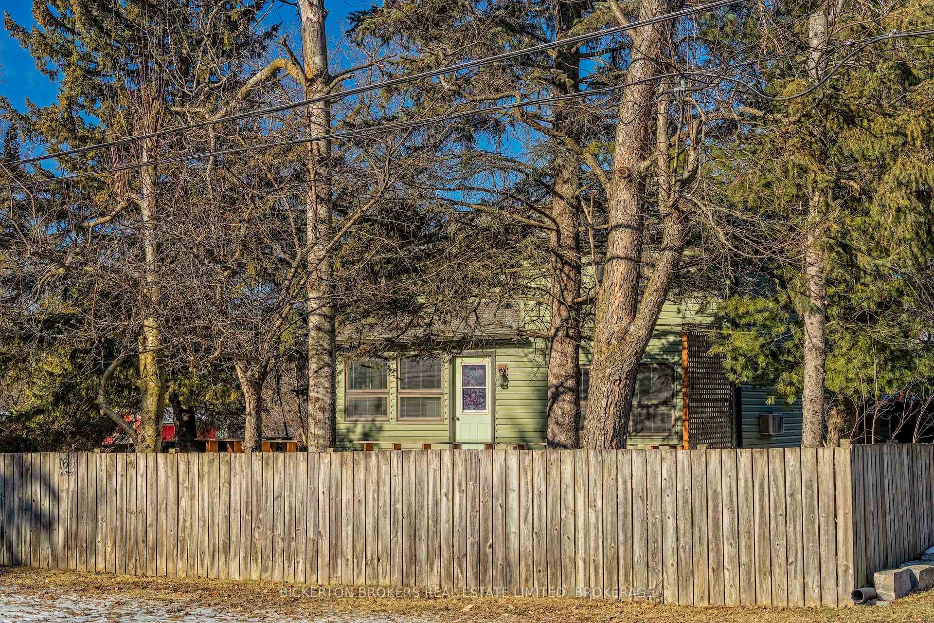 Photo 8 of 160 Georgiana Street, Gananoque — HOMEH