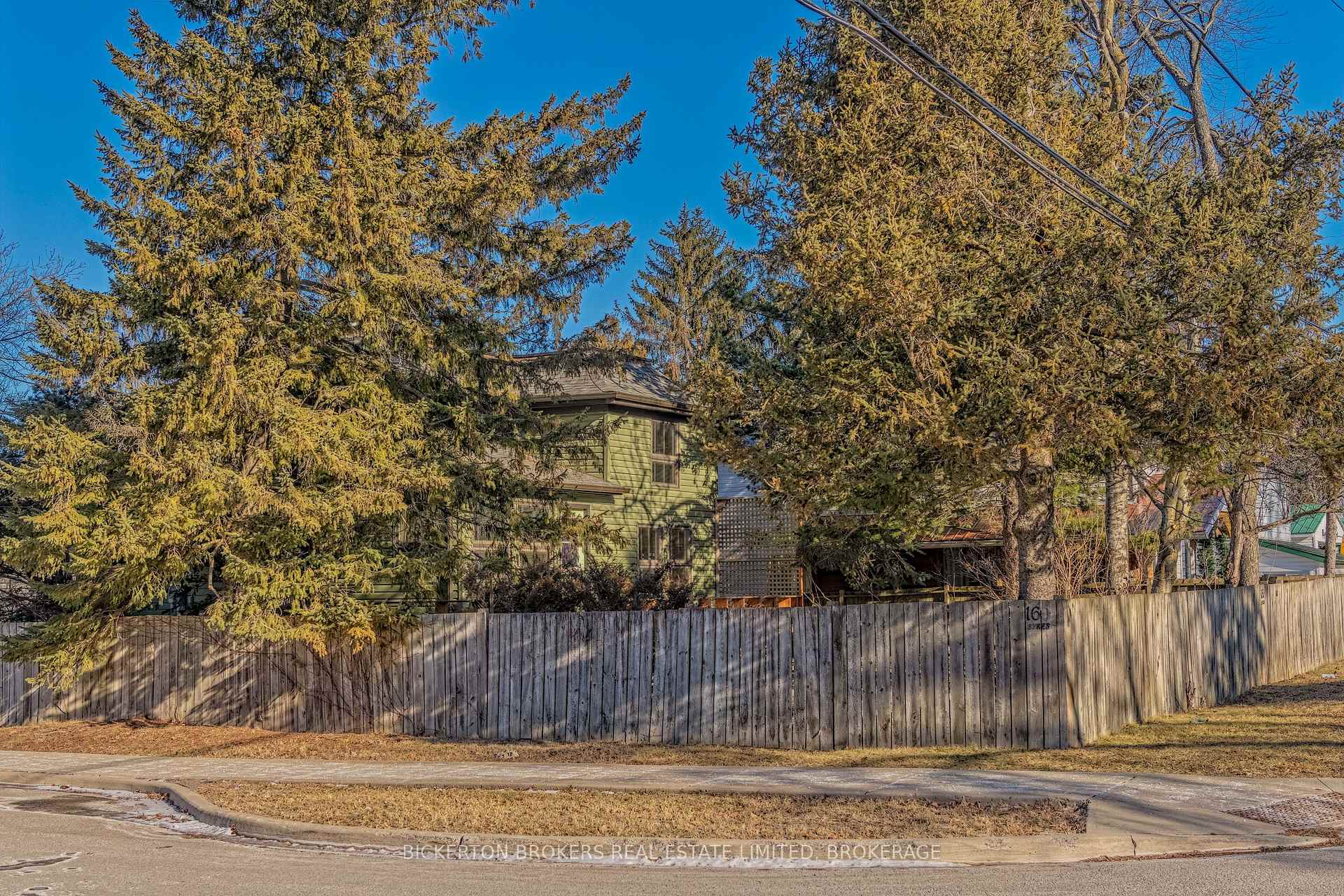 Photo 9 of 160 Georgiana Street, Gananoque — HOMEH