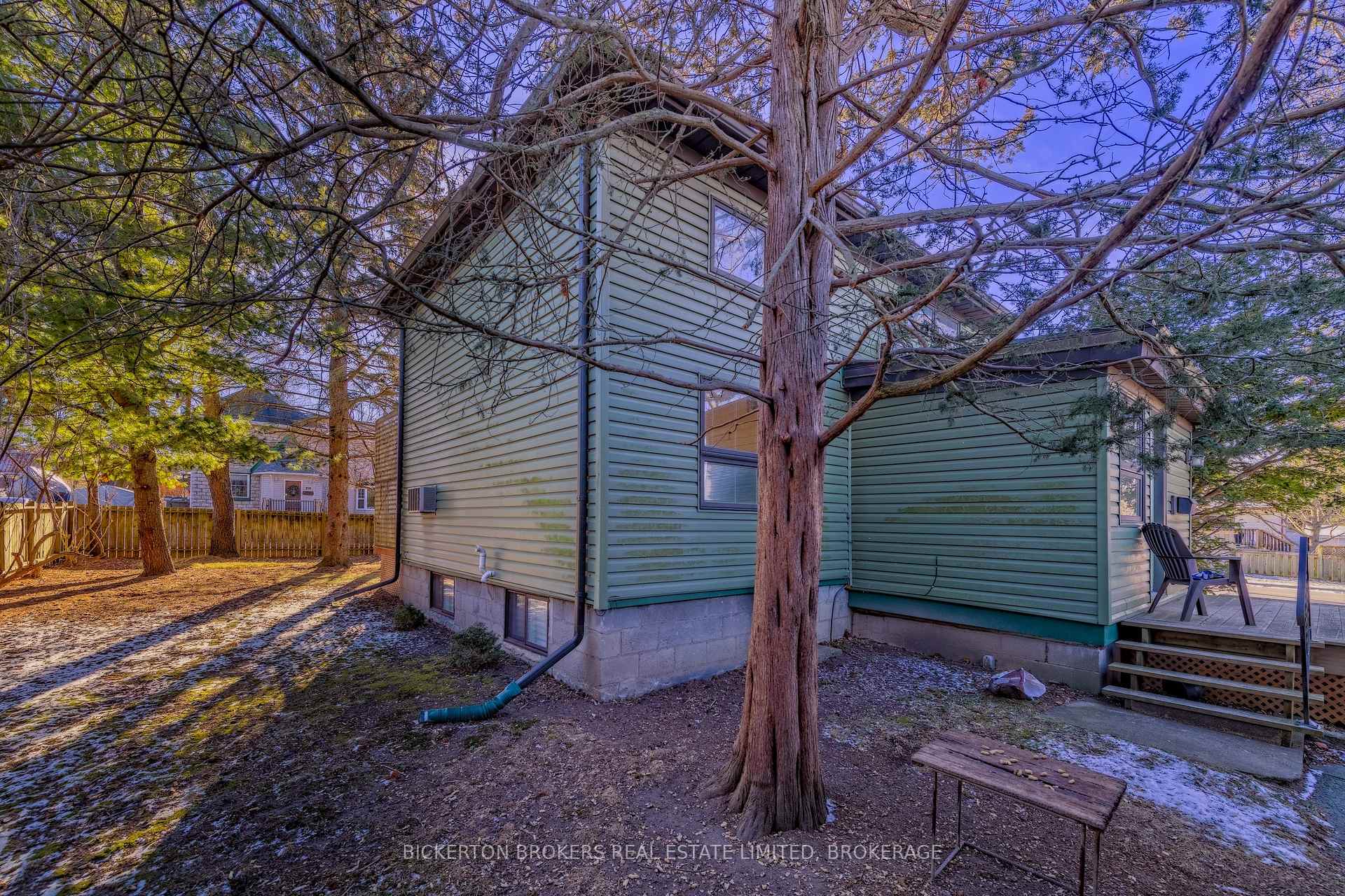 Photo 12 of 160 Georgiana Street, Gananoque — HOMEH