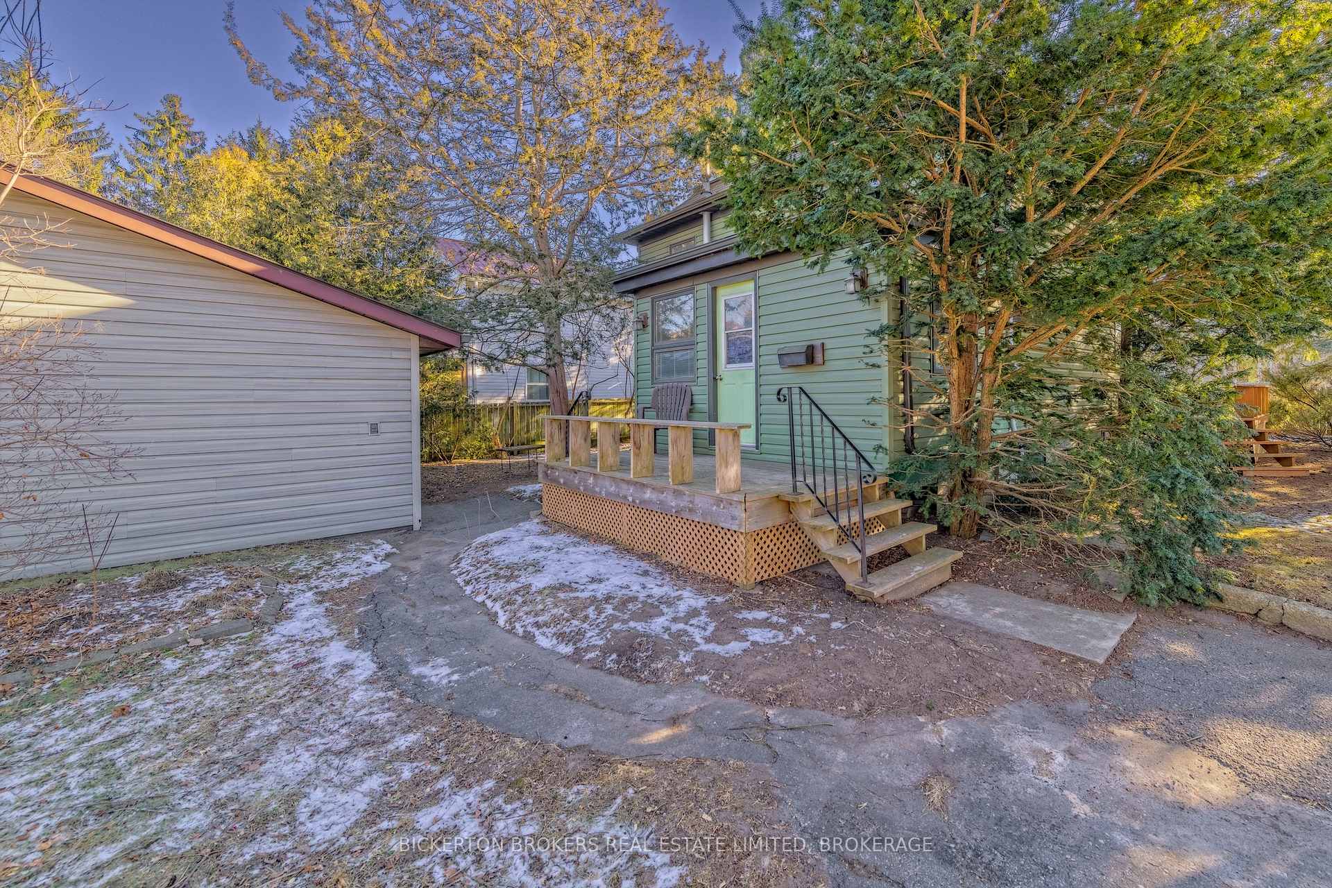 Photo 13 of 160 Georgiana Street, Gananoque — HOMEH