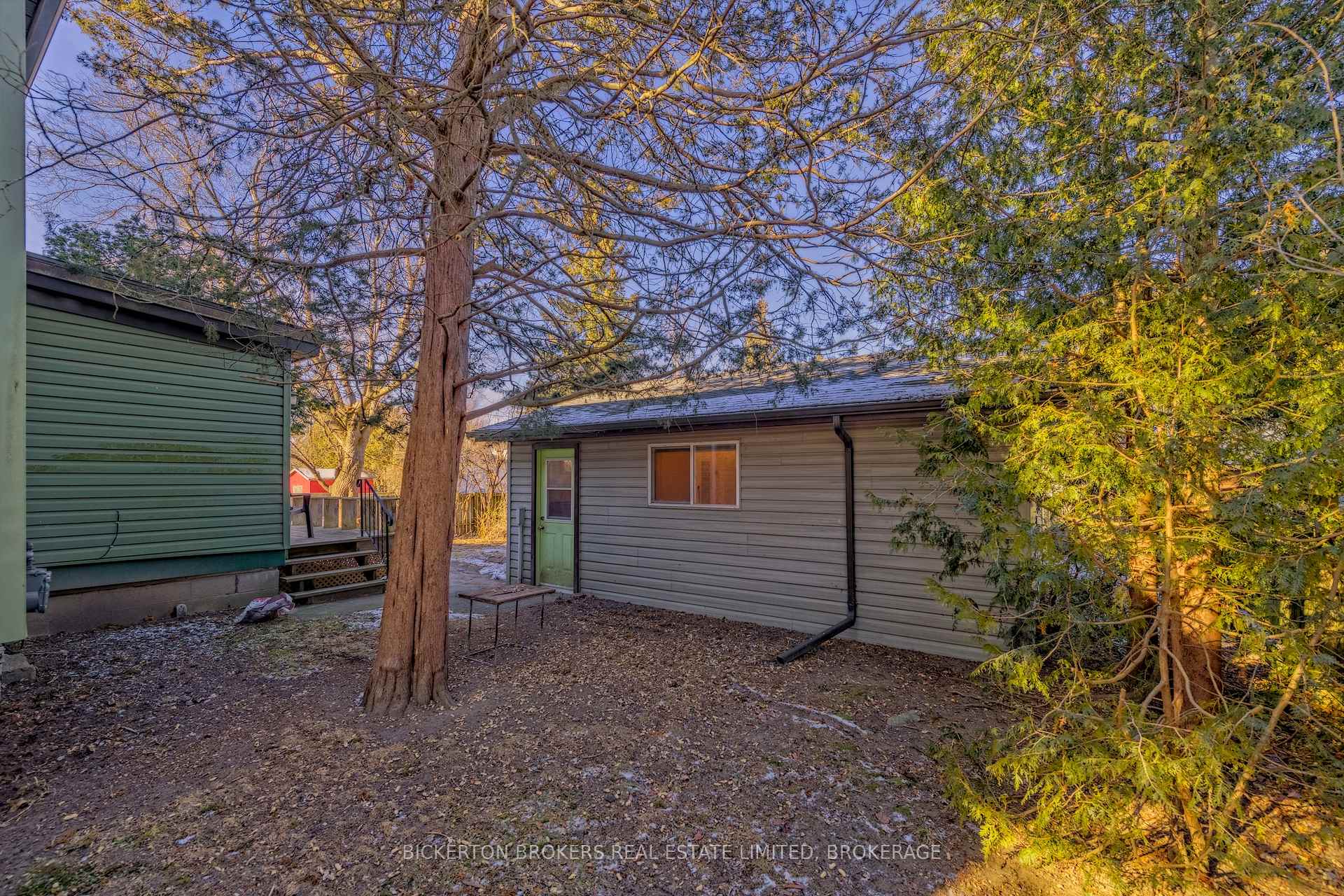 Photo 14 of 160 Georgiana Street, Gananoque — HOMEH