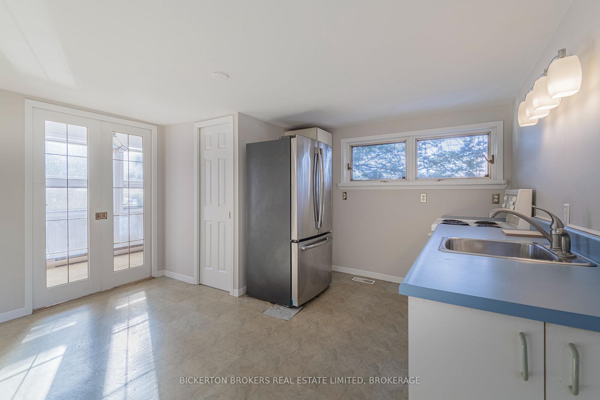 Photo 21 of 160 Georgiana Street, Gananoque — HOMEH