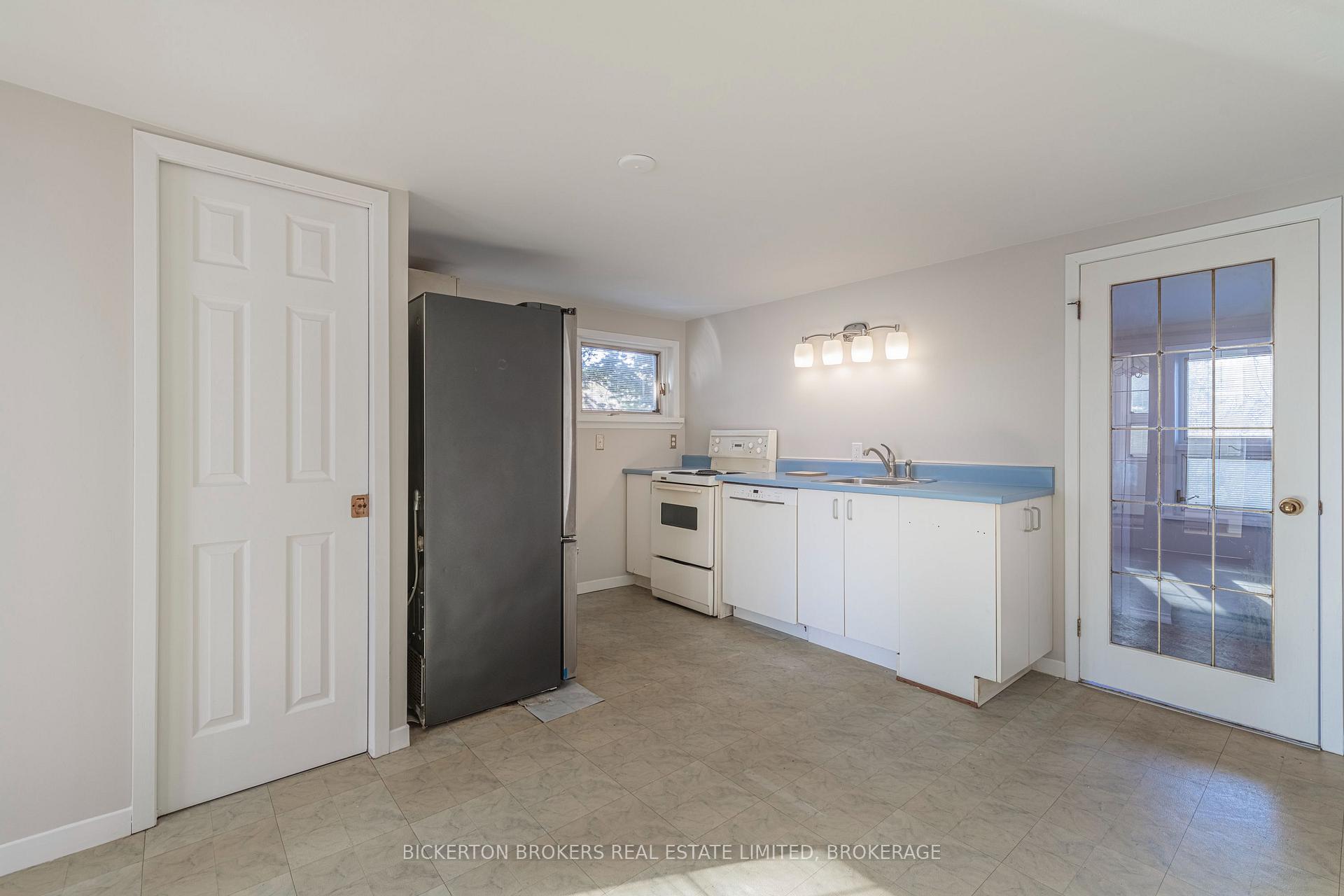 Photo 22 of 160 Georgiana Street, Gananoque — HOMEH