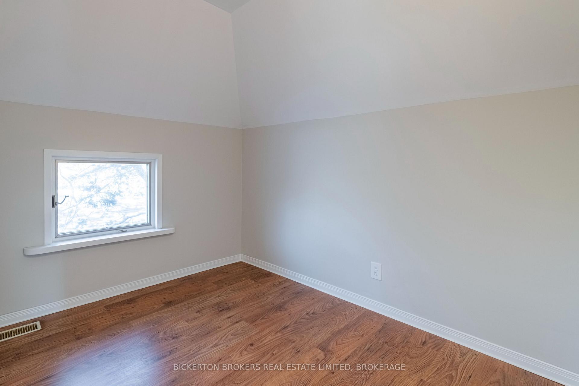 Photo 26 of 160 Georgiana Street, Gananoque — HOMEH