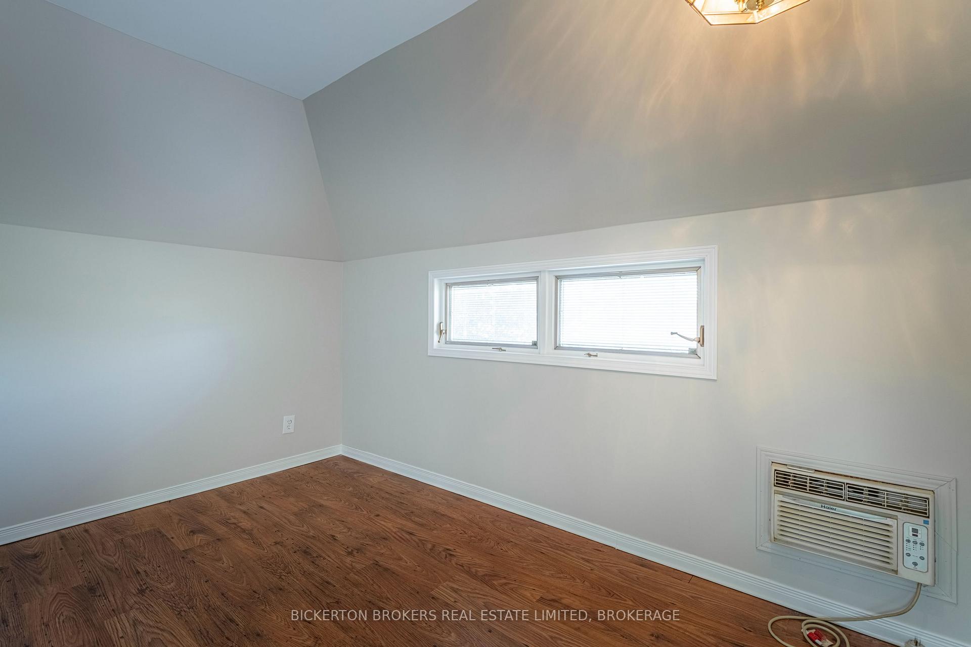 Photo 30 of 160 Georgiana Street, Gananoque — HOMEH