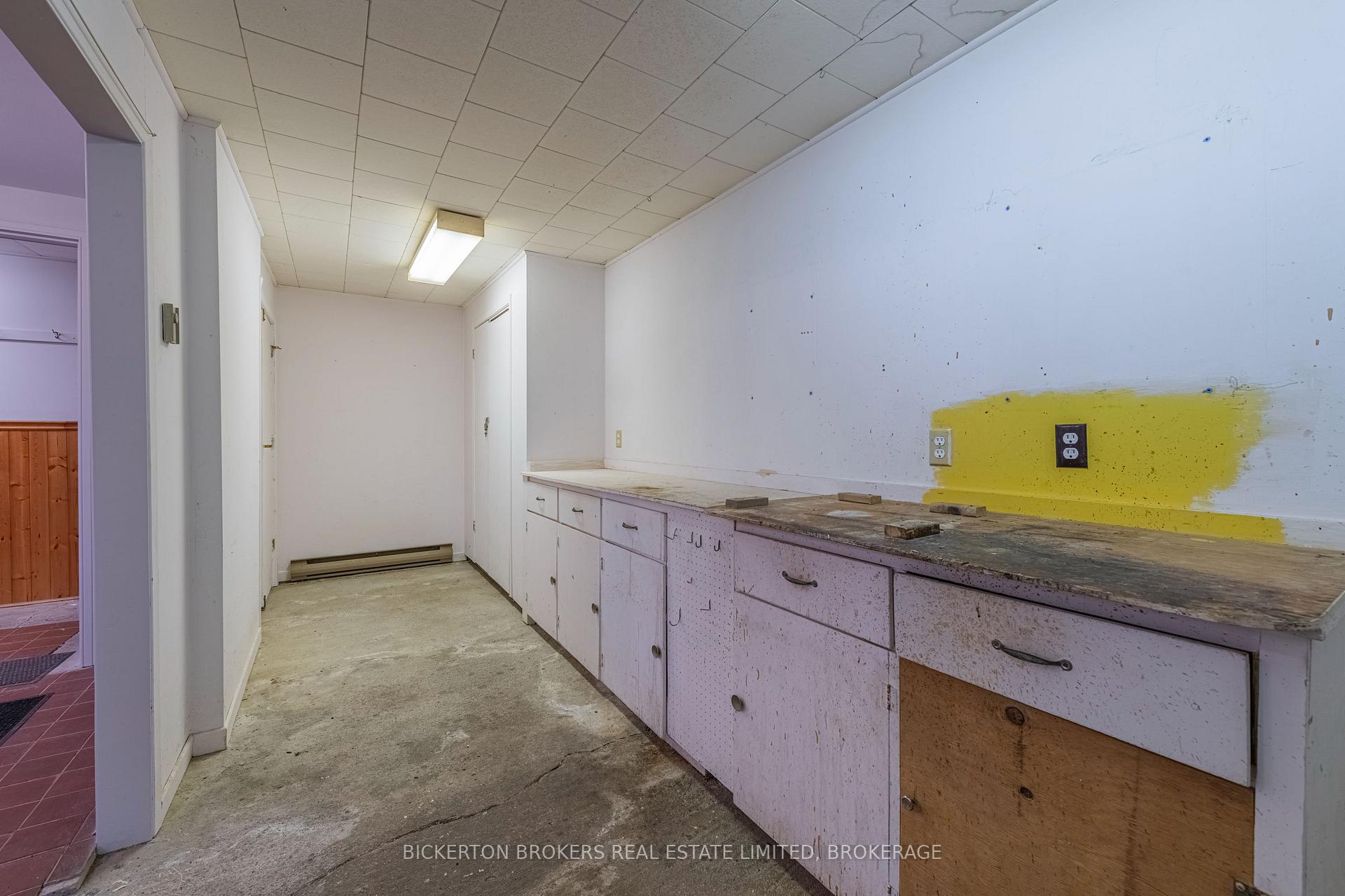 Photo 36 of 160 Georgiana Street, Gananoque — HOMEH