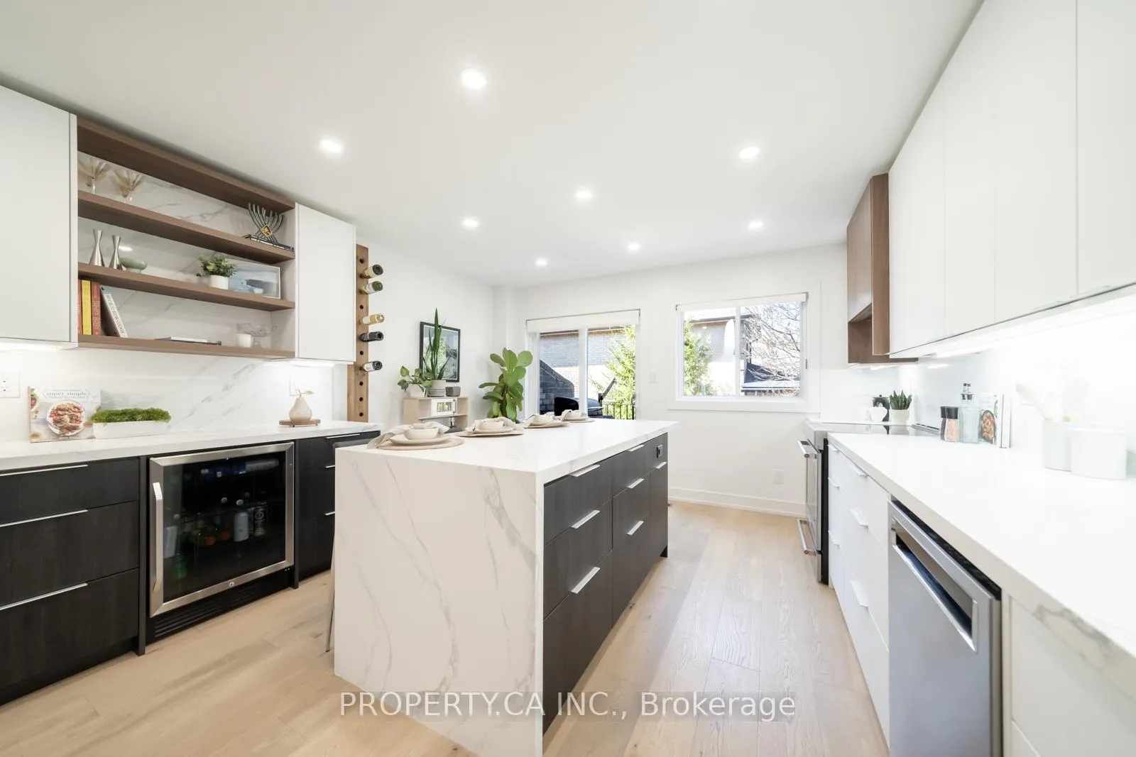 Photo 14 of 340 Lauder Avenue, Toronto, Oakwood Village — HOMEH