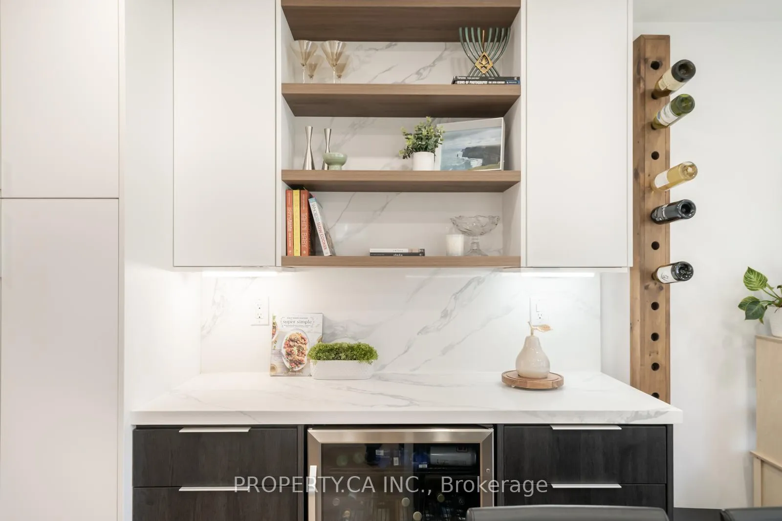 Photo 16 of 340 Lauder Avenue, Toronto, Oakwood Village — HOMEH