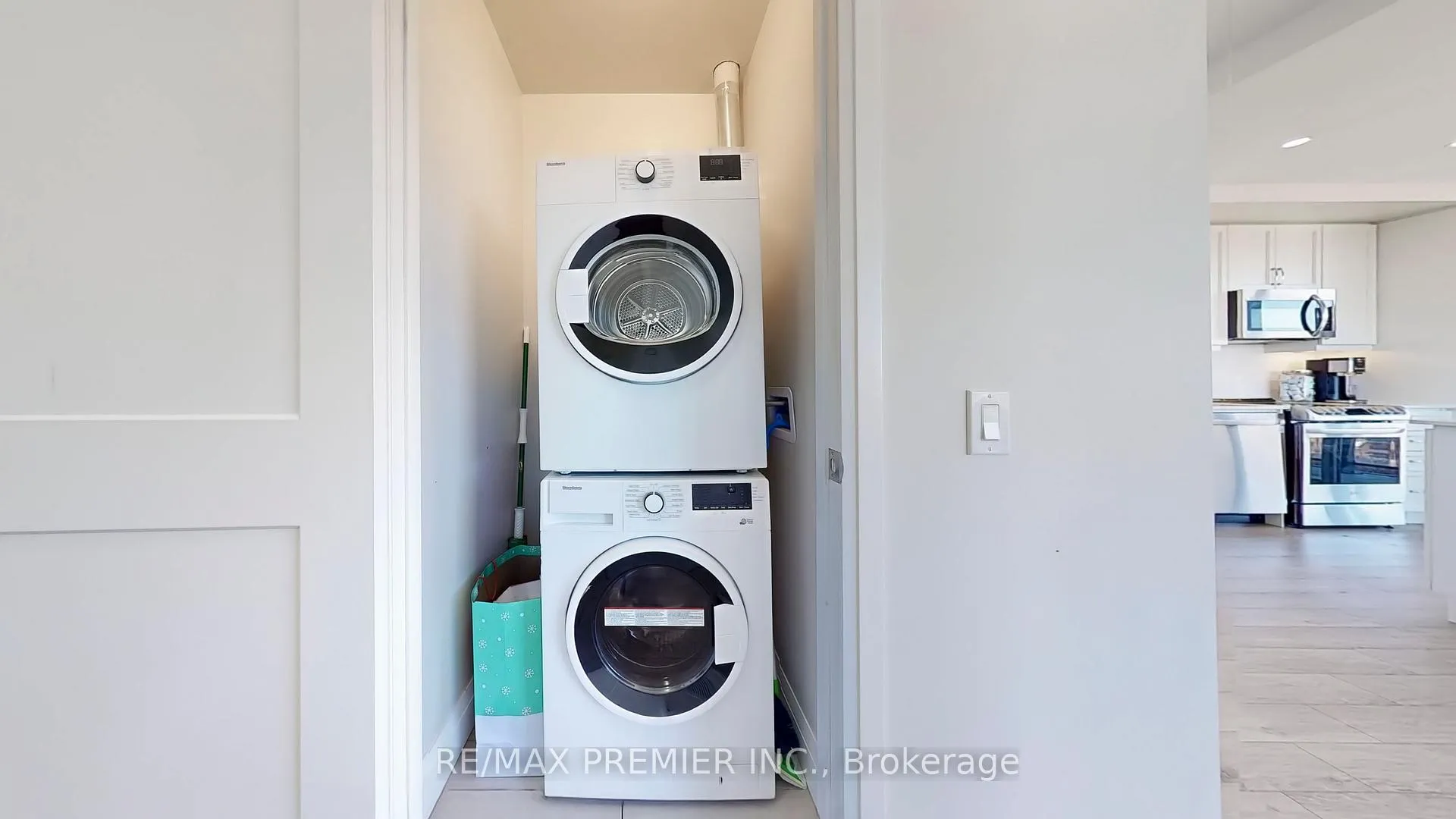 Photo 23 of Unit 808, 15 Lynch Street, Brampton, Queen Street Corridor — HOMEH