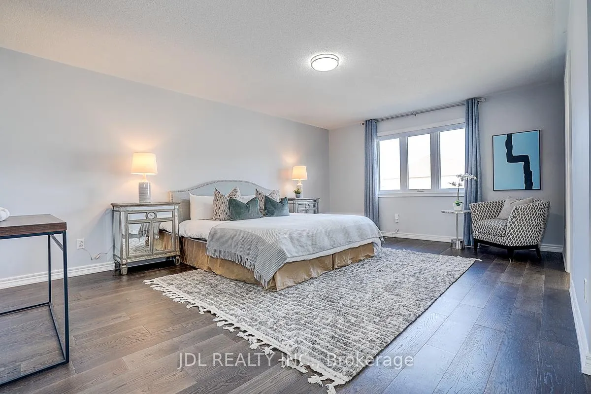 Photo 33 of 41 Emmitt Road W, Vaughan, Maple — HOMEH