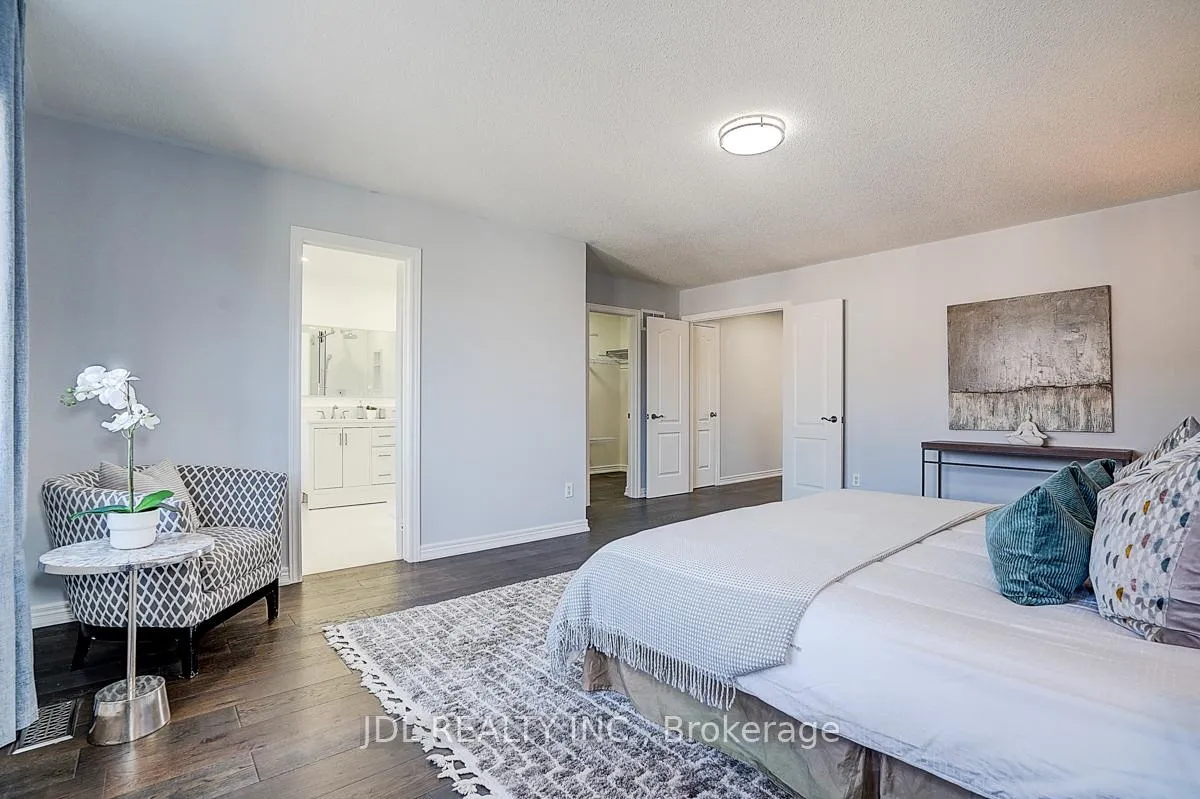 Photo 35 of 41 Emmitt Road W, Vaughan, Maple — HOMEH
