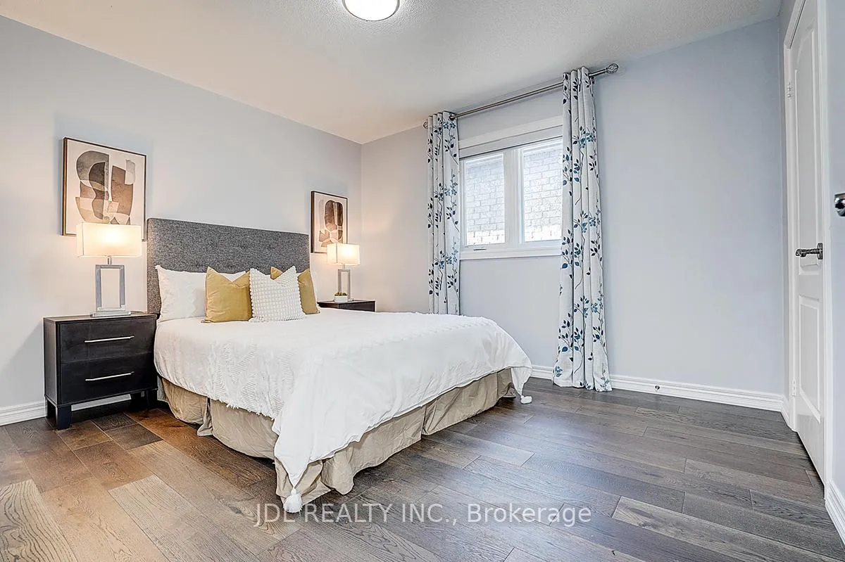 Photo 39 of 41 Emmitt Road W, Vaughan, Maple — HOMEH