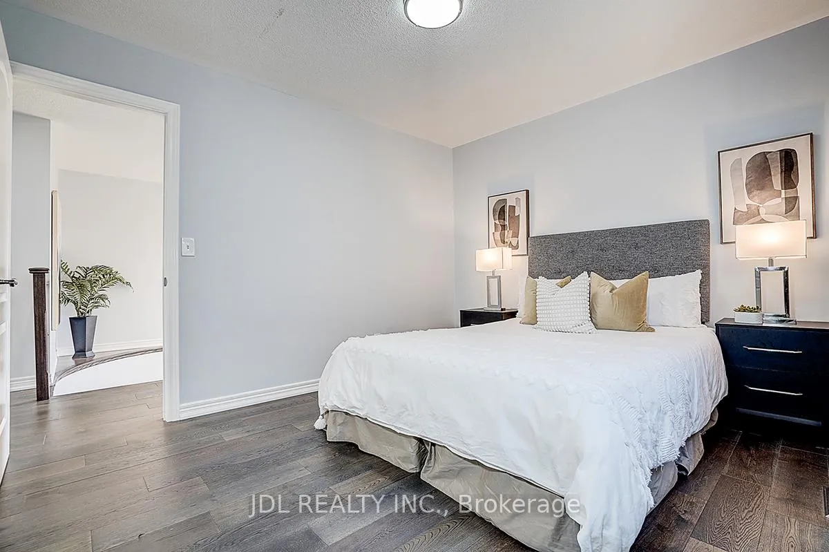 Photo 40 of 41 Emmitt Road W, Vaughan, Maple — HOMEH