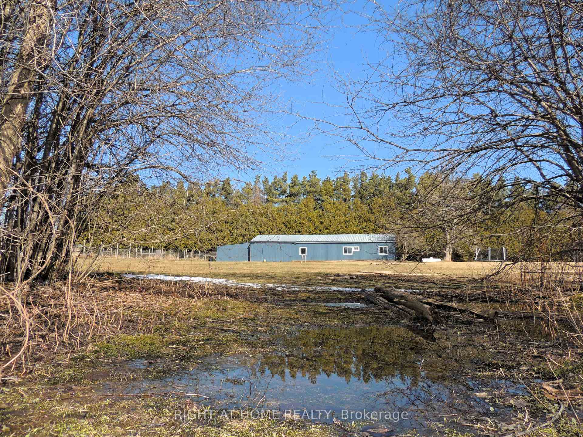 Photo 2 of 488 Ava Crescent, Cavan Monaghan, Cavan Twp — HOMEH
