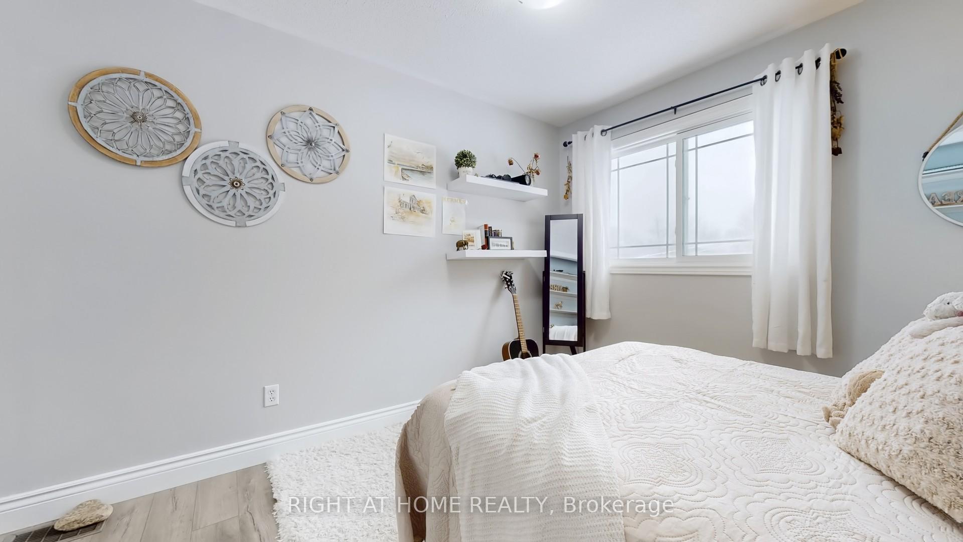 Photo 16 of 488 Ava Crescent, Cavan Monaghan, Cavan Twp — HOMEH