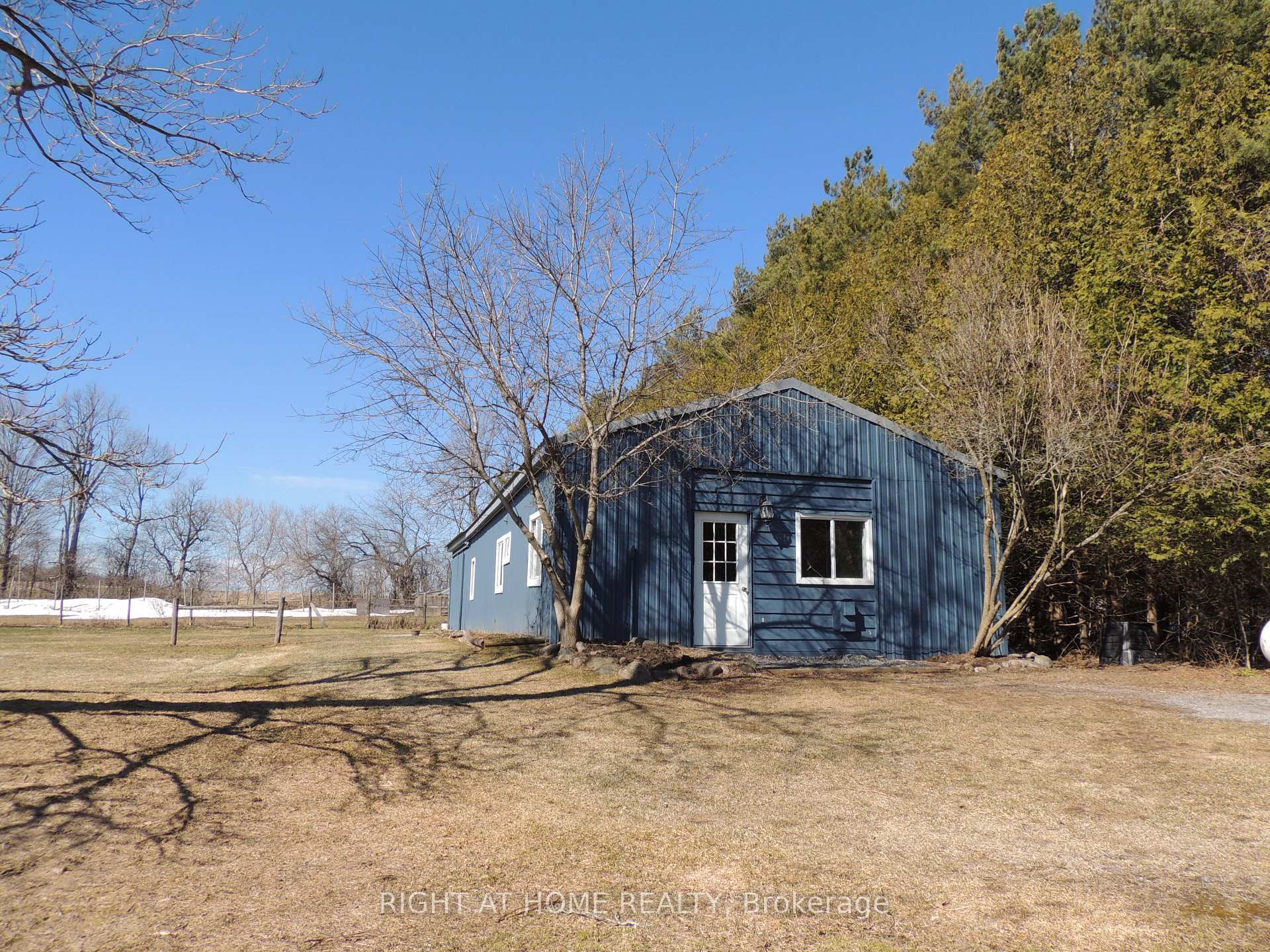 Photo 33 of 488 Ava Crescent, Cavan Monaghan, Cavan Twp — HOMEH
