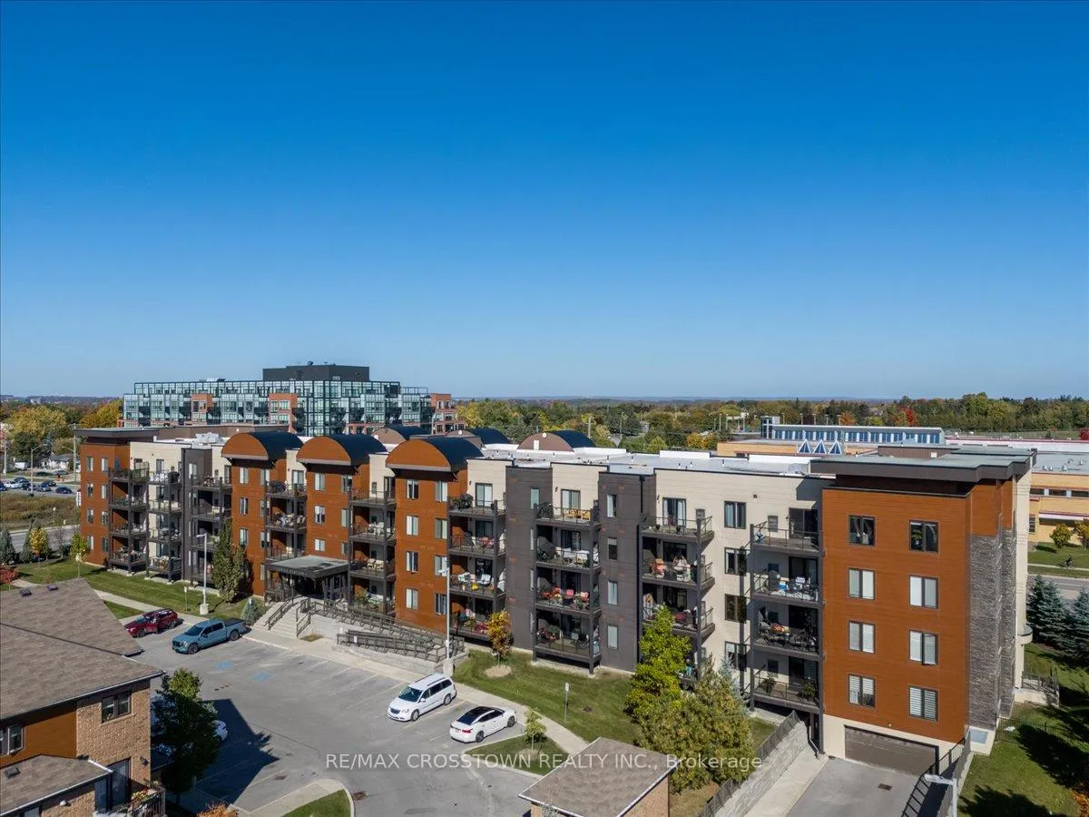 Photo 1 of Unit 202, 720 Yonge Street, Barrie, Painswick South — HOMEH