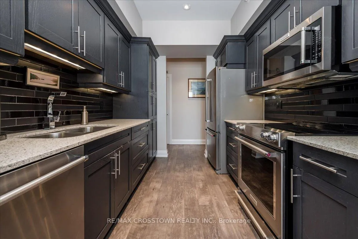 Photo 9 of Unit 202, 720 Yonge Street, Barrie, Painswick South — HOMEH