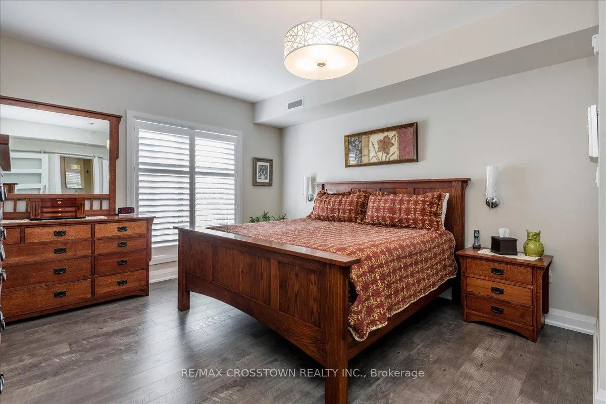 Photo 13 of Unit 202, 720 Yonge Street, Barrie, Painswick South — HOMEH