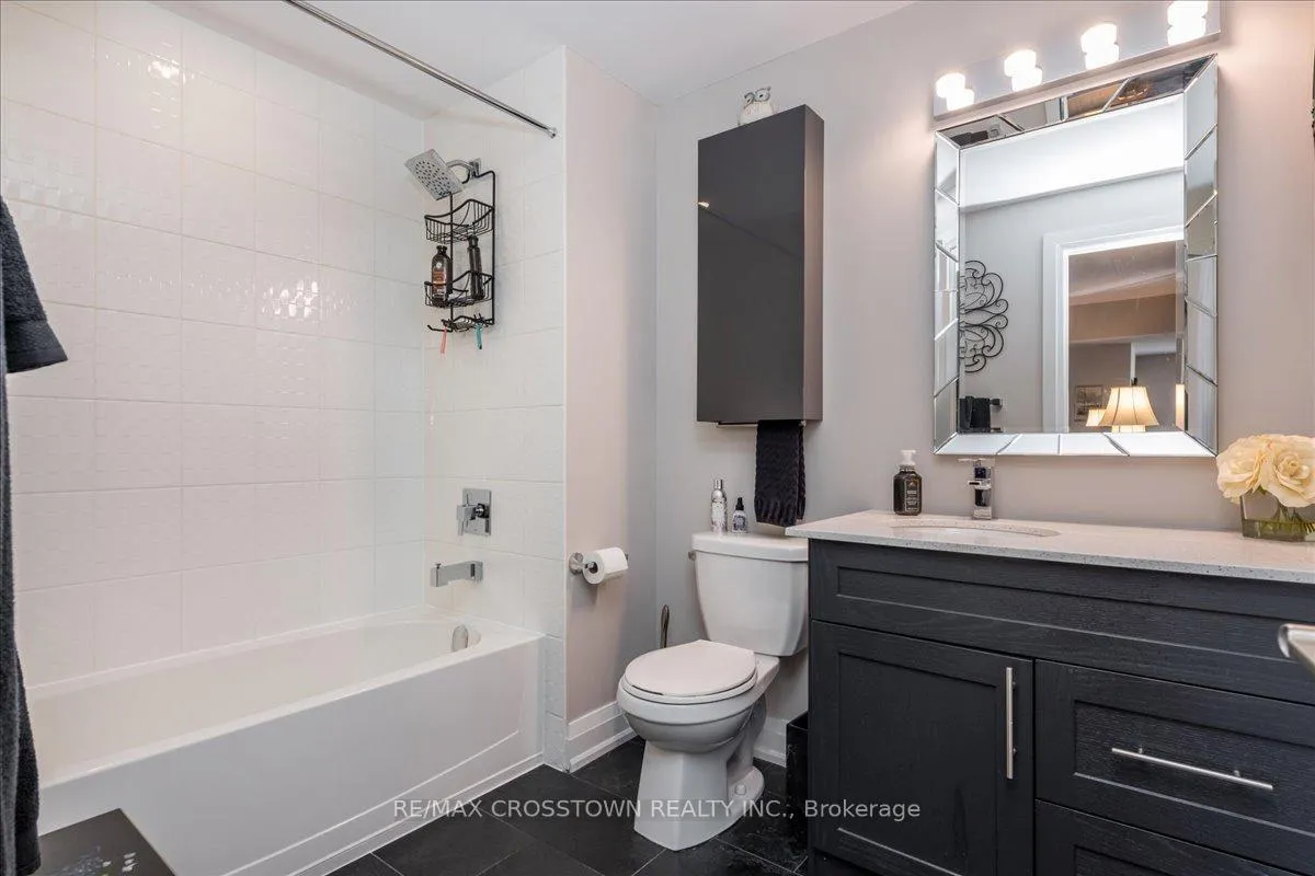 Photo 21 of Unit 202, 720 Yonge Street, Barrie, Painswick South — HOMEH