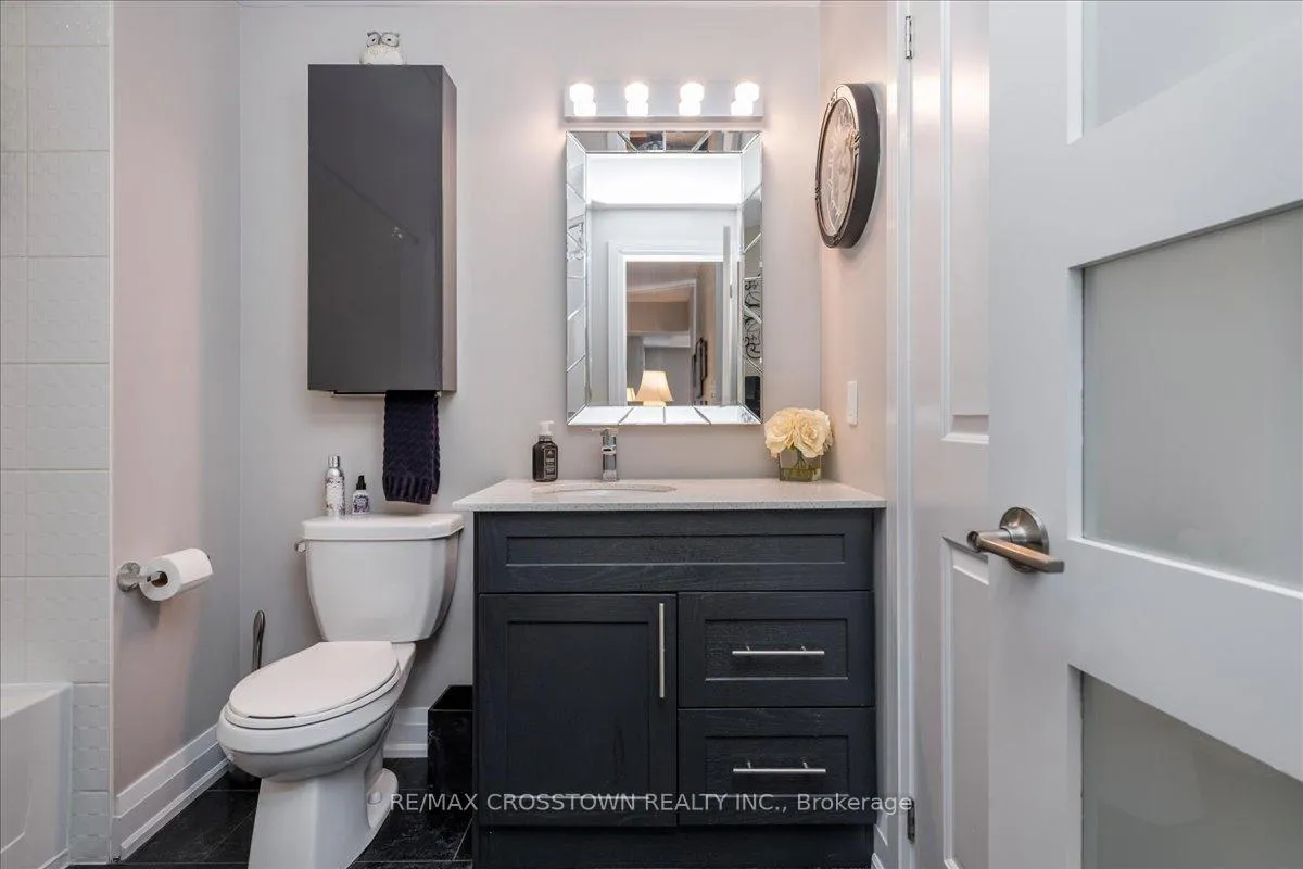 Photo 22 of Unit 202, 720 Yonge Street, Barrie, Painswick South — HOMEH
