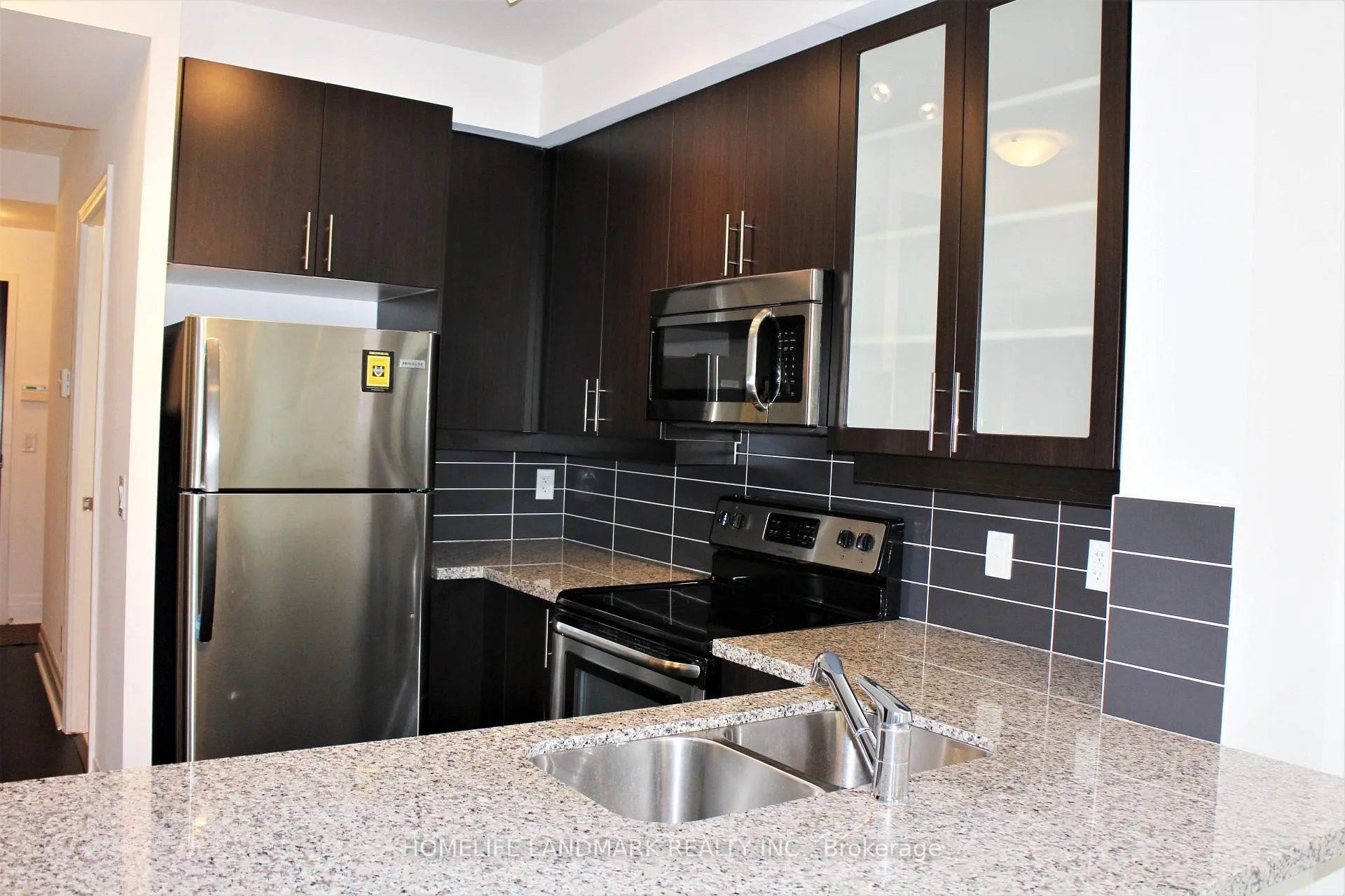 Photo 11 of Unit 514, 131 Upper Duke Crescent, Markham, Unionville — HOMEH