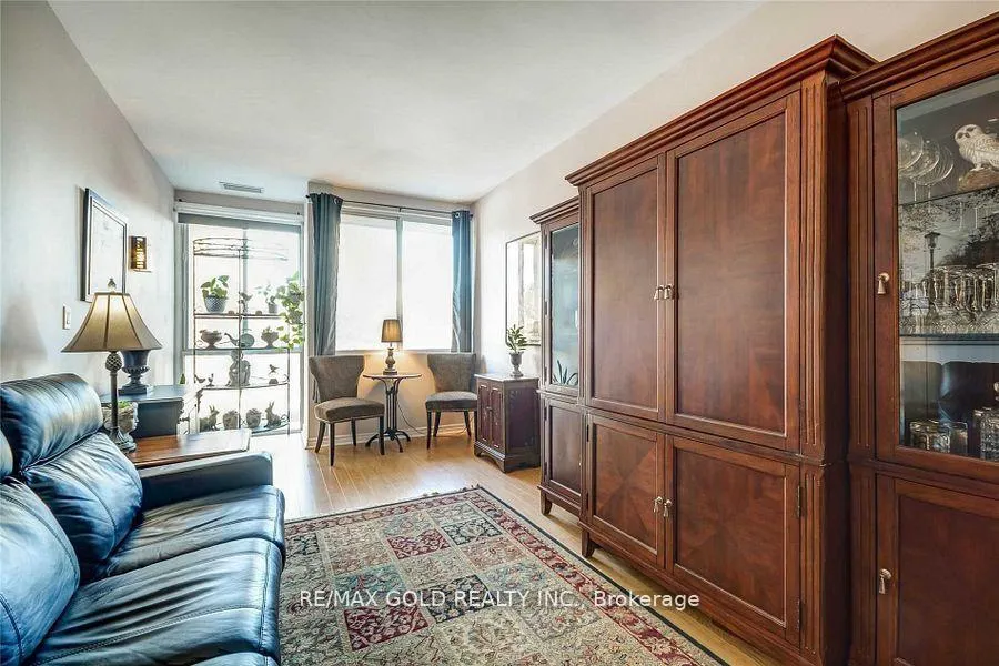 Photo 9 of Unit 203, 10 Gateway Boulevard, Toronto, Flemingdon Park — HOMEH