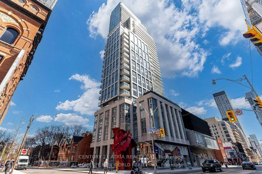 Front of Unit 3901, 3 Gloucester Street