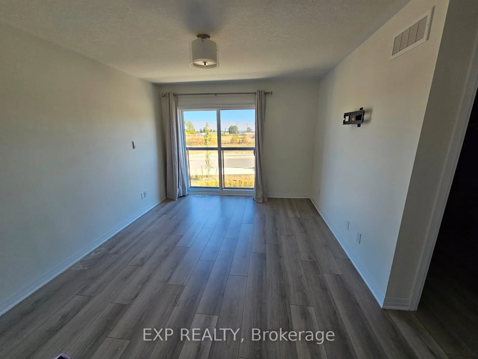 Photo 16 of 1 Benninger Drive, Kitchener — HOMEH
