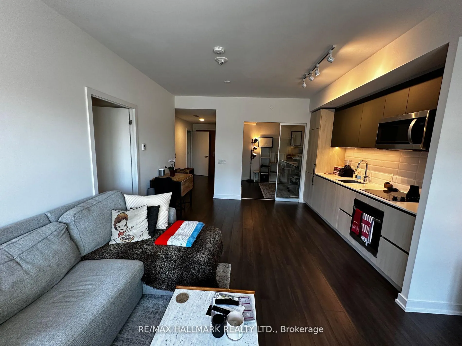 Photo 6 of Unit 401, 150 Logan Avenue, Toronto, South Riverdale — HOMEH