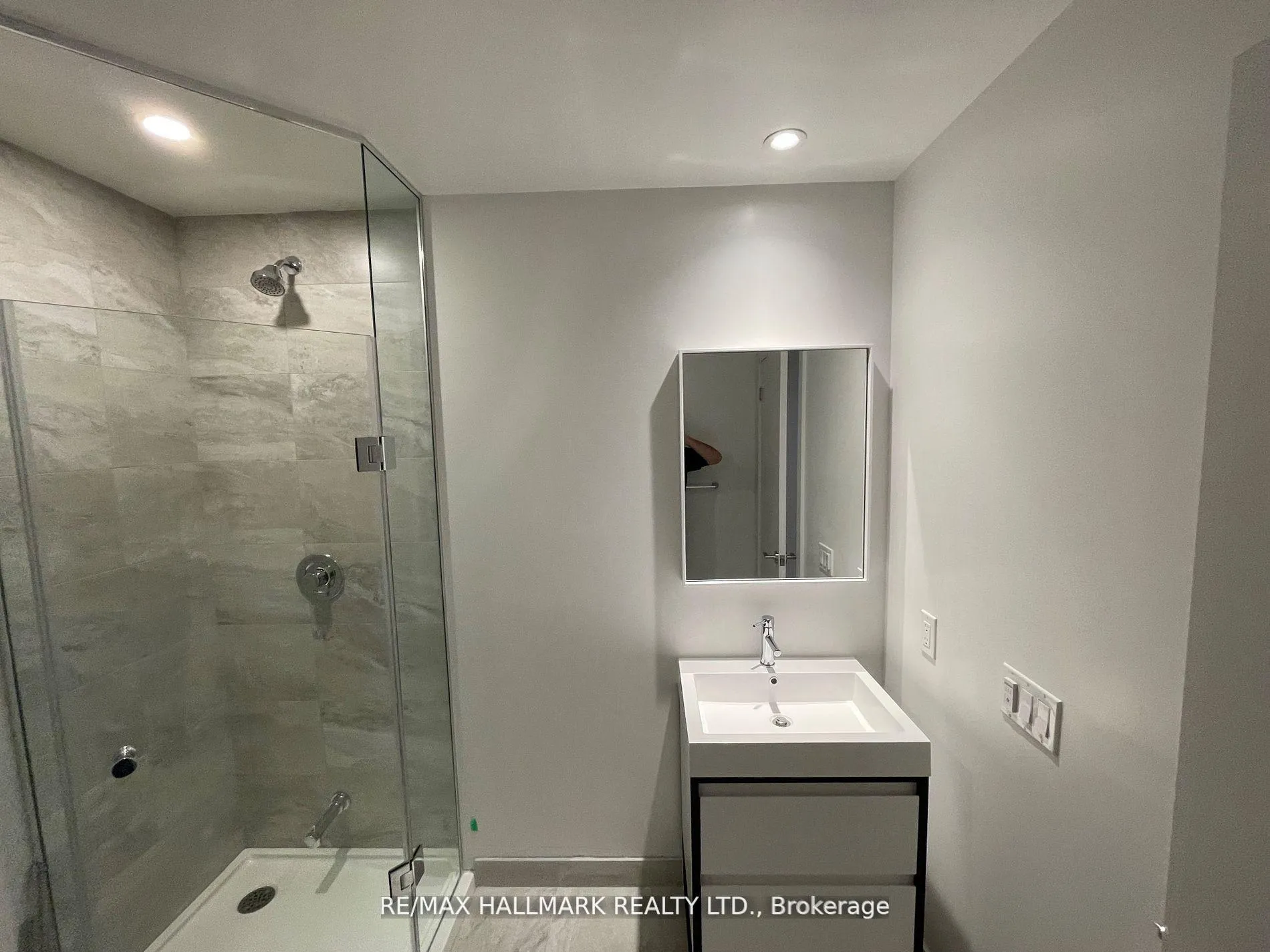 Photo 19 of Unit 401, 150 Logan Avenue, Toronto, South Riverdale — HOMEH