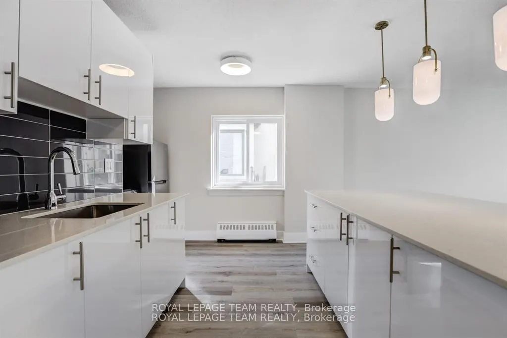 Photo 4 of Unit 607, 325 Besserer Street, Ottawa, Sandy Hill — HOMEH