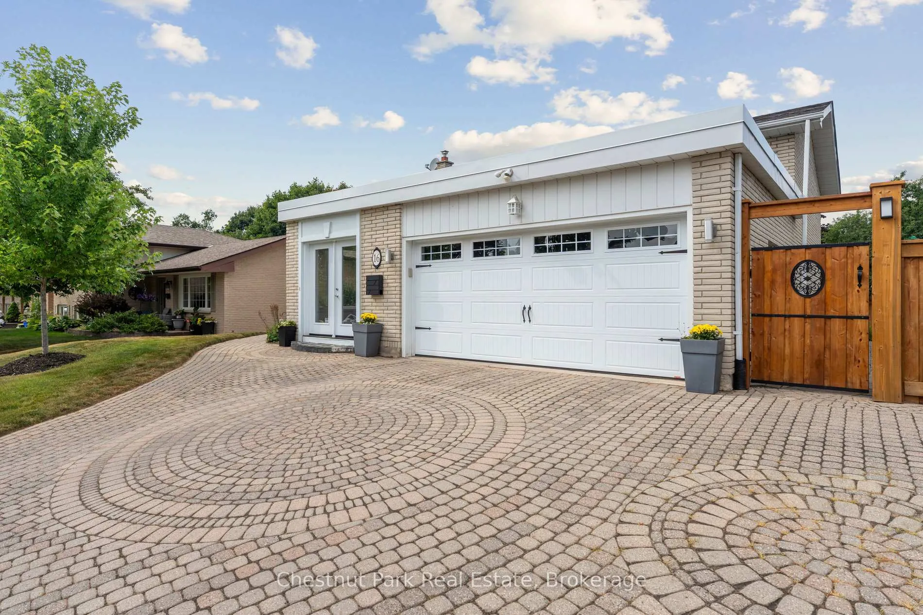 Photo 10 of 16 Davies Crescent, Barrie, Grove East — HOMEH