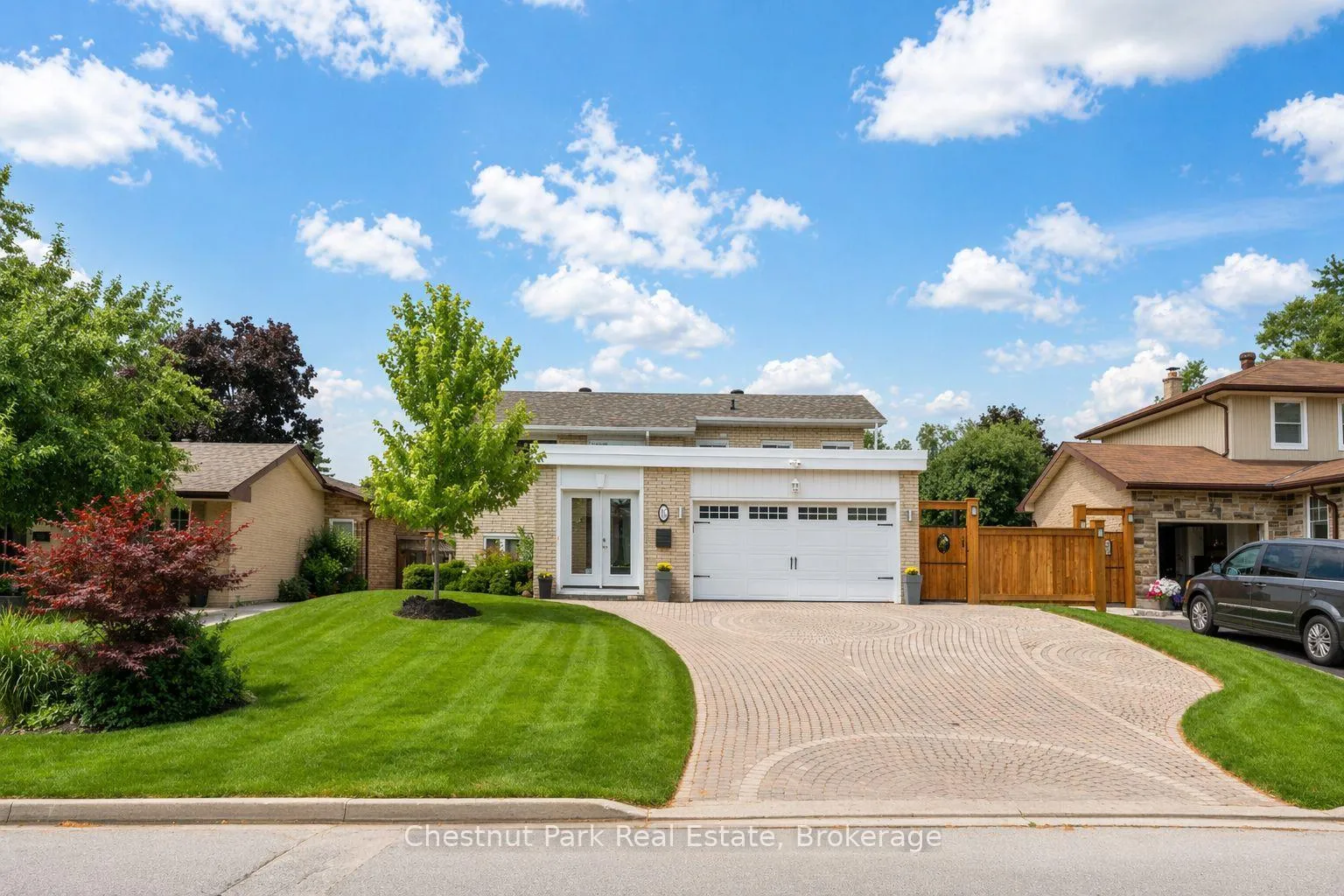 Photo 5 of 16 Davies Crescent, Barrie, Grove East — HOMEH