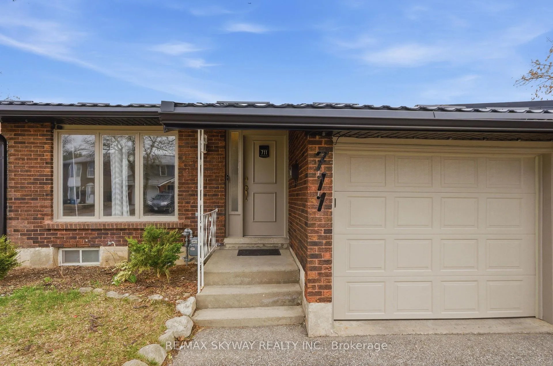 Photo 1 of 711 Hillview Road, Cambridge — HOMEH