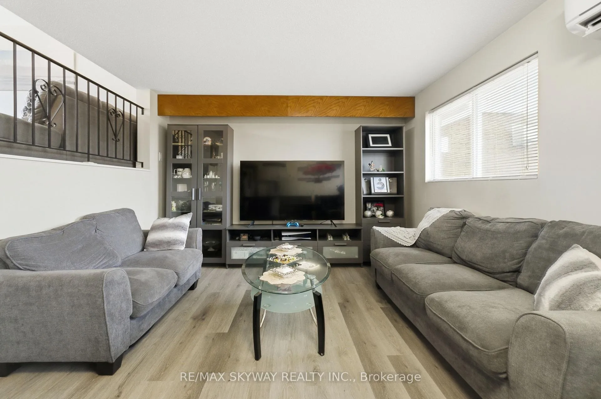 Photo 6 of 711 Hillview Road, Cambridge — HOMEH