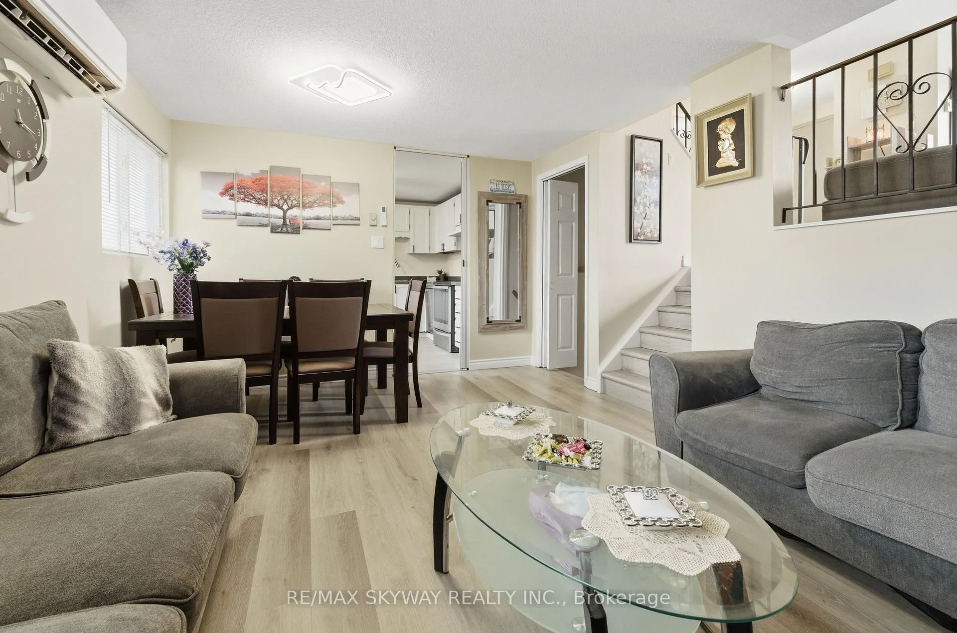 Photo 7 of 711 Hillview Road, Cambridge — HOMEH