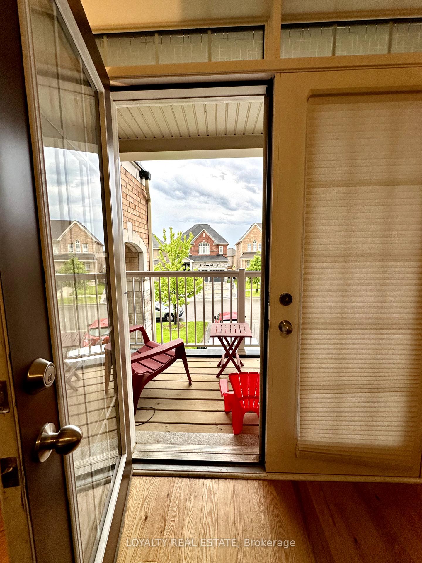 Photo 7 of 108 Elephant Hill Drive, Clarington, Bowmanville — HOMEH