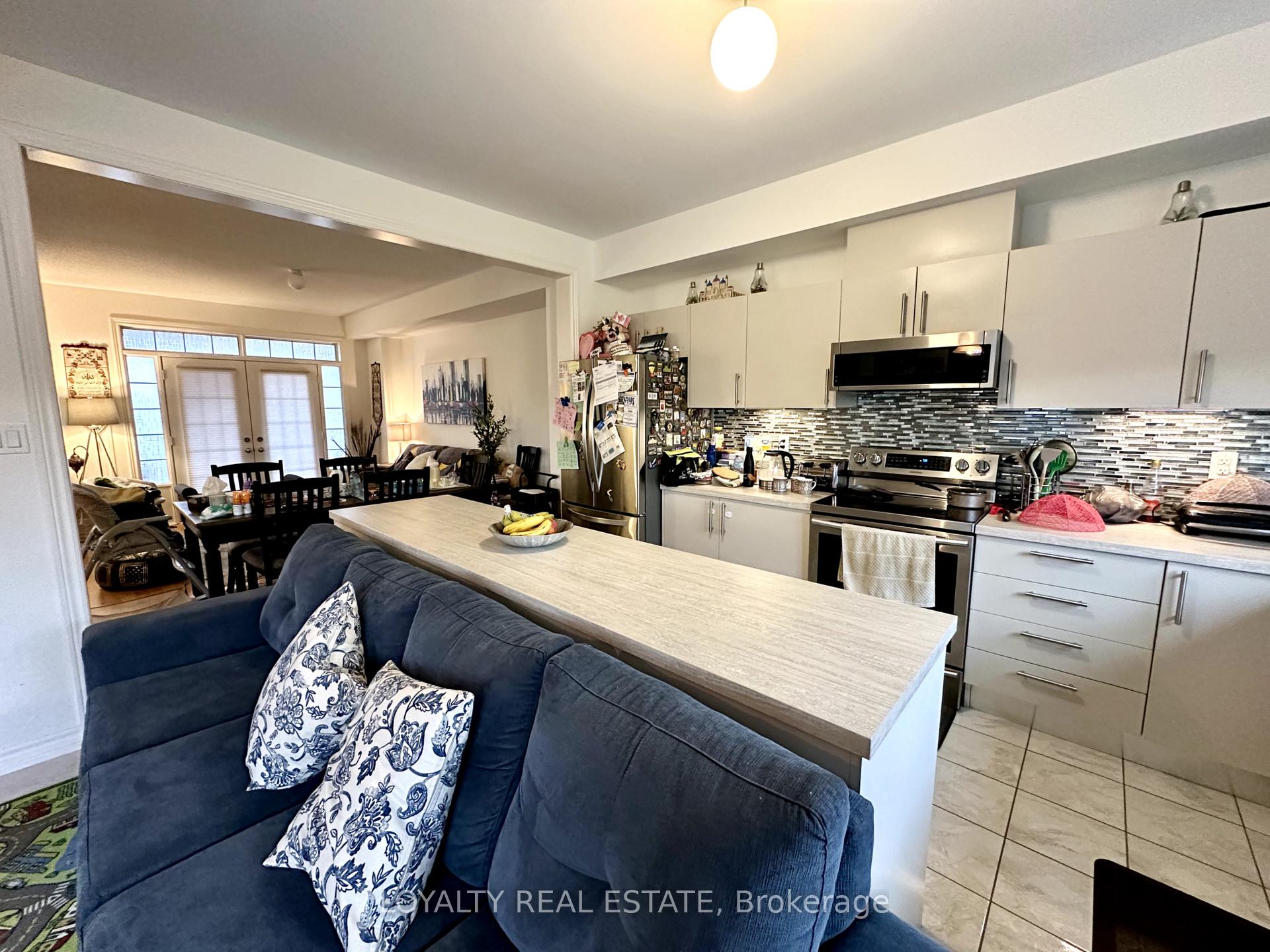 Photo 10 of 108 Elephant Hill Drive, Clarington, Bowmanville — HOMEH