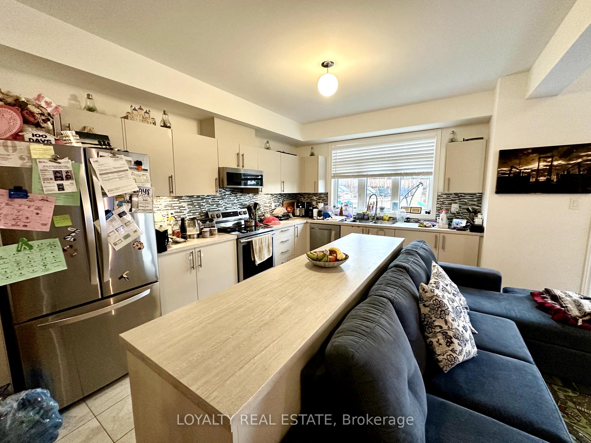 Photo 11 of 108 Elephant Hill Drive, Clarington, Bowmanville — HOMEH