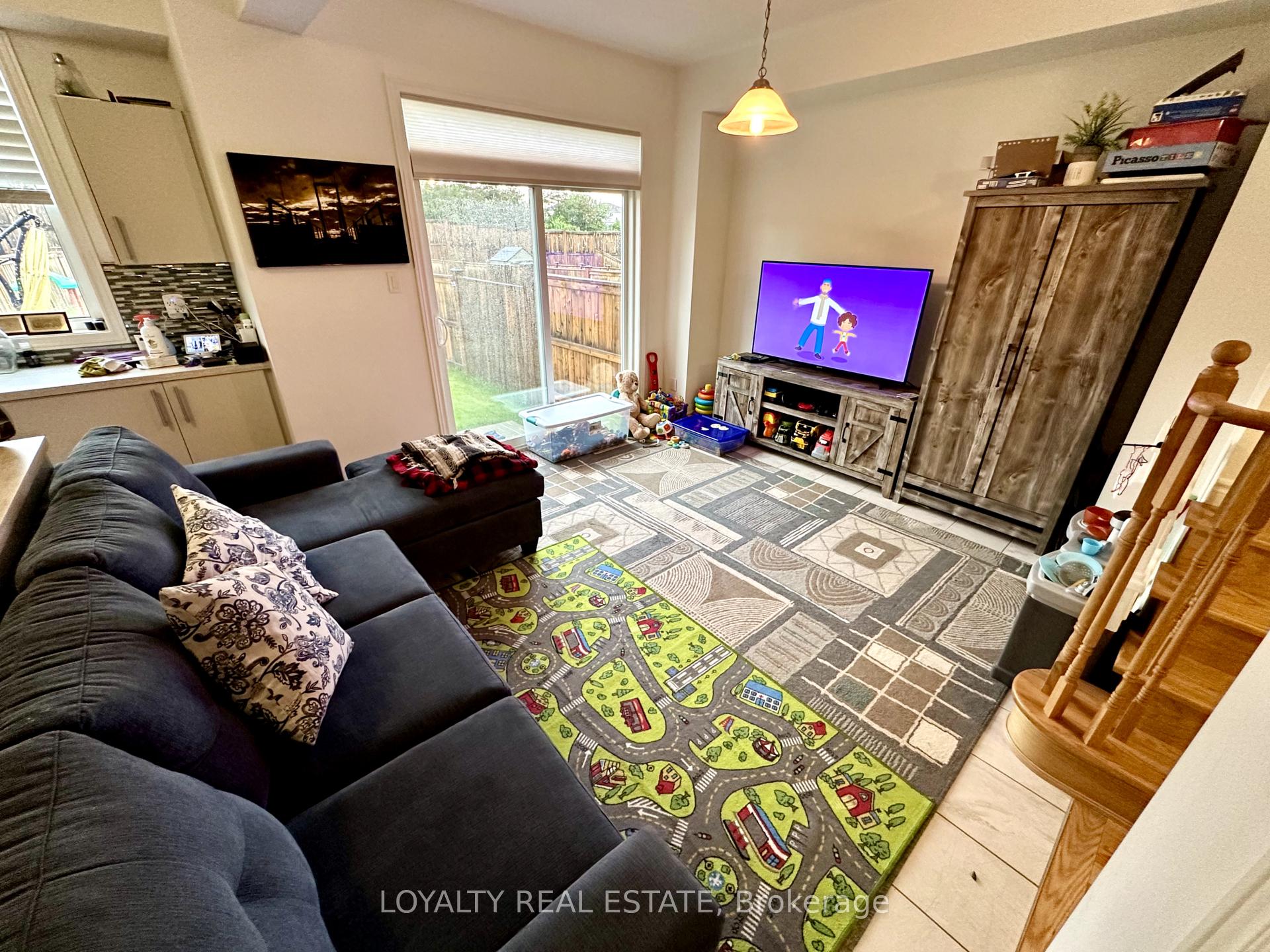 Photo 12 of 108 Elephant Hill Drive, Clarington, Bowmanville — HOMEH