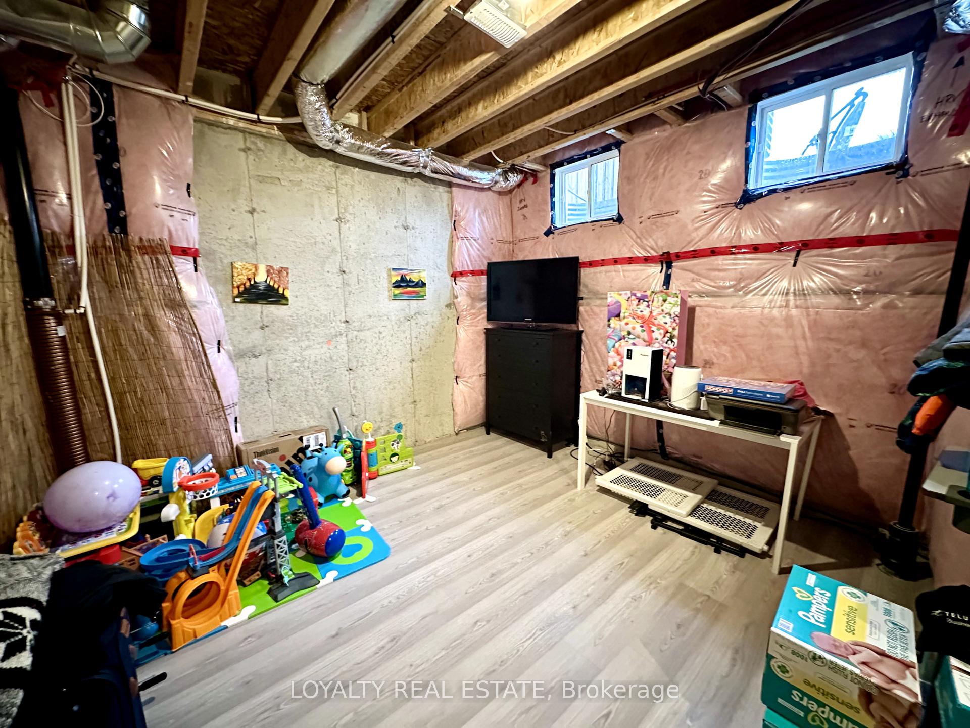 Photo 27 of 108 Elephant Hill Drive, Clarington, Bowmanville — HOMEH