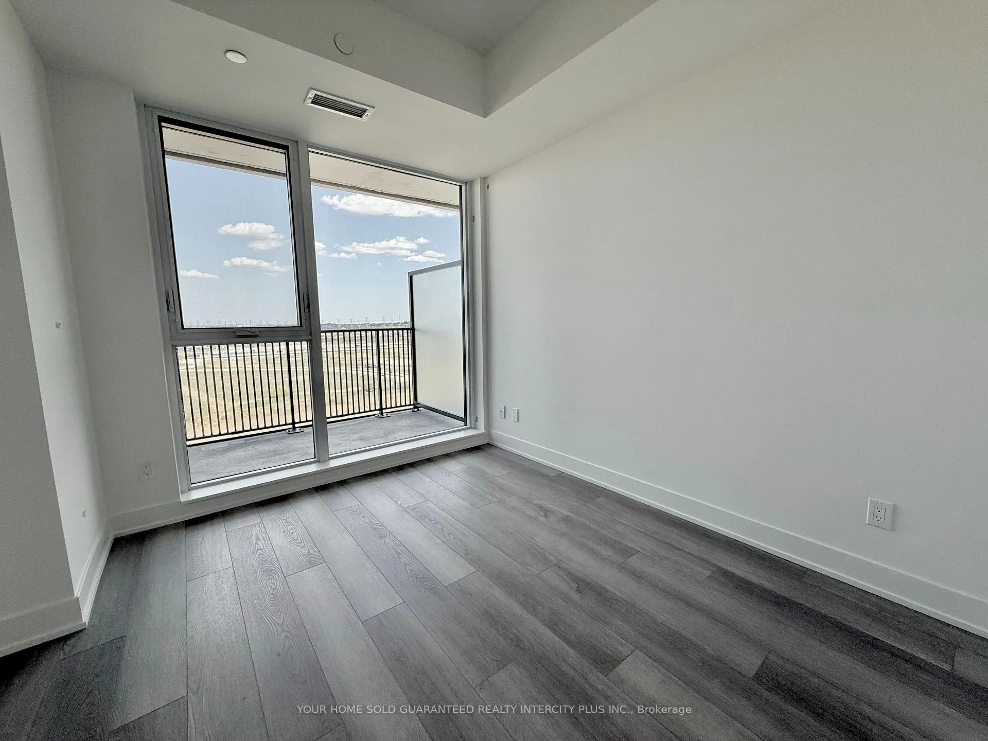 Photo 9 of Unit 1419, 56 Andre De Grasse Street, Markham, Unionville — HOMEH