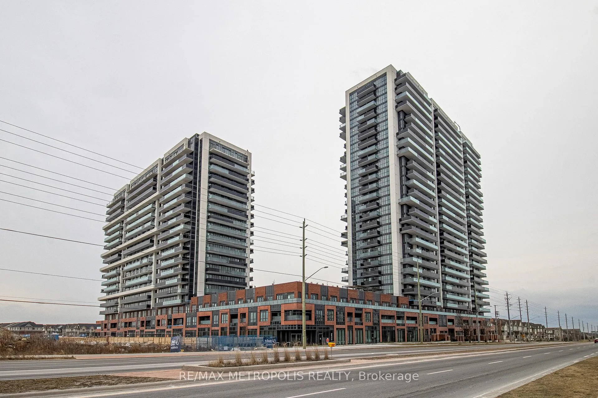 Photo 1 of Unit 708, 2545 Simcoe Street N, Oshawa, Windfields — HOMEH